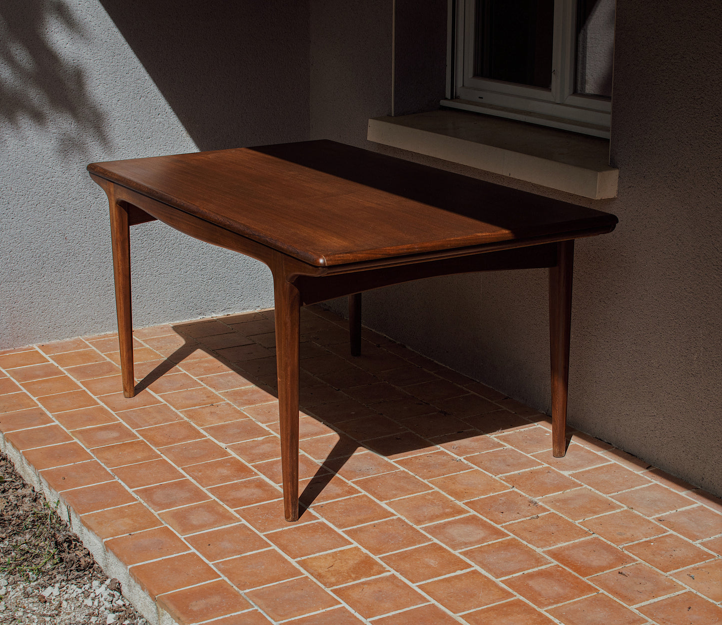 Table scandinave en teck avec rallonges par Johannes Andersen, 1960