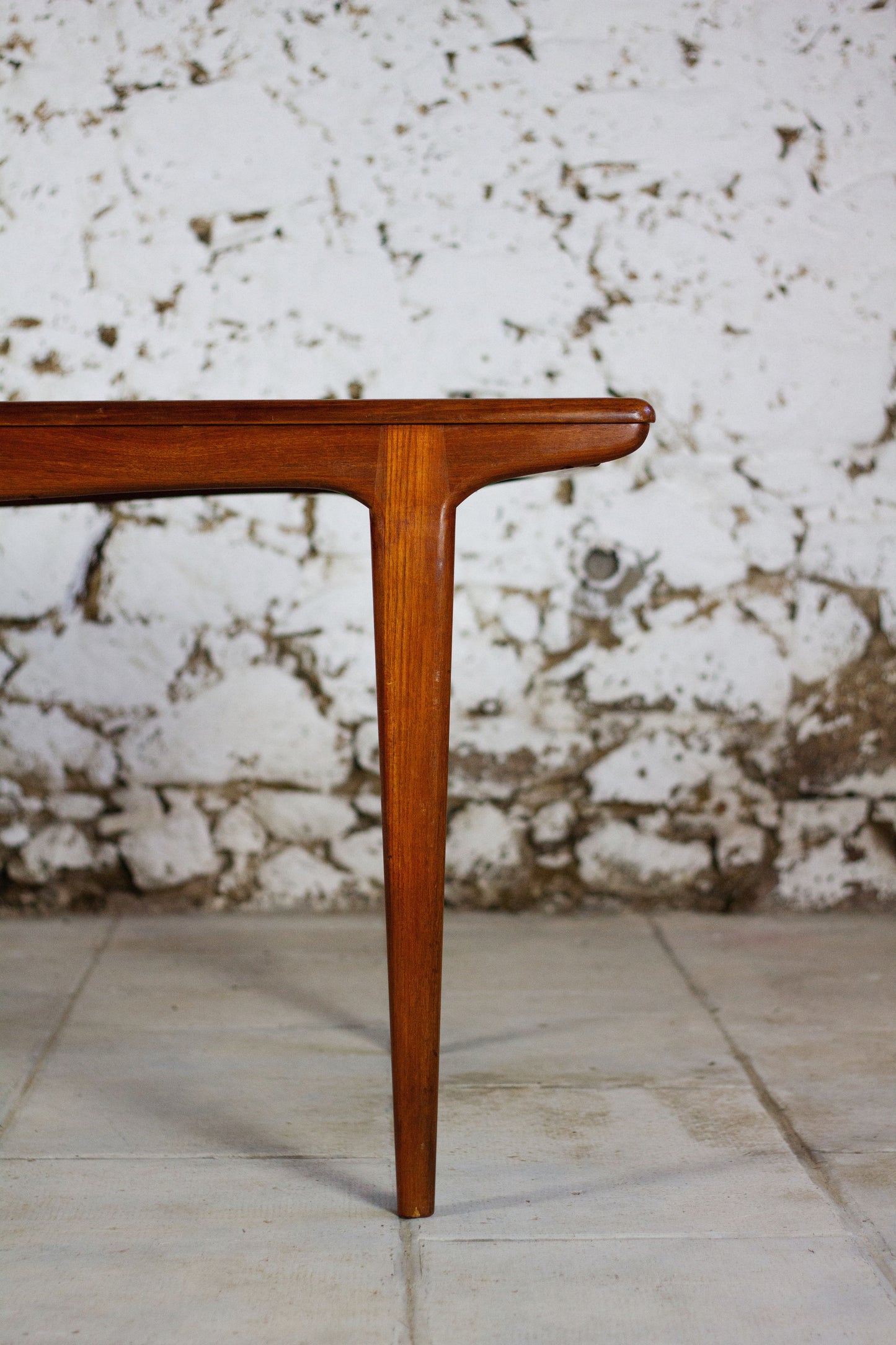 Table scandinave en teck avec rallonges par Johannes Andersen, 1960