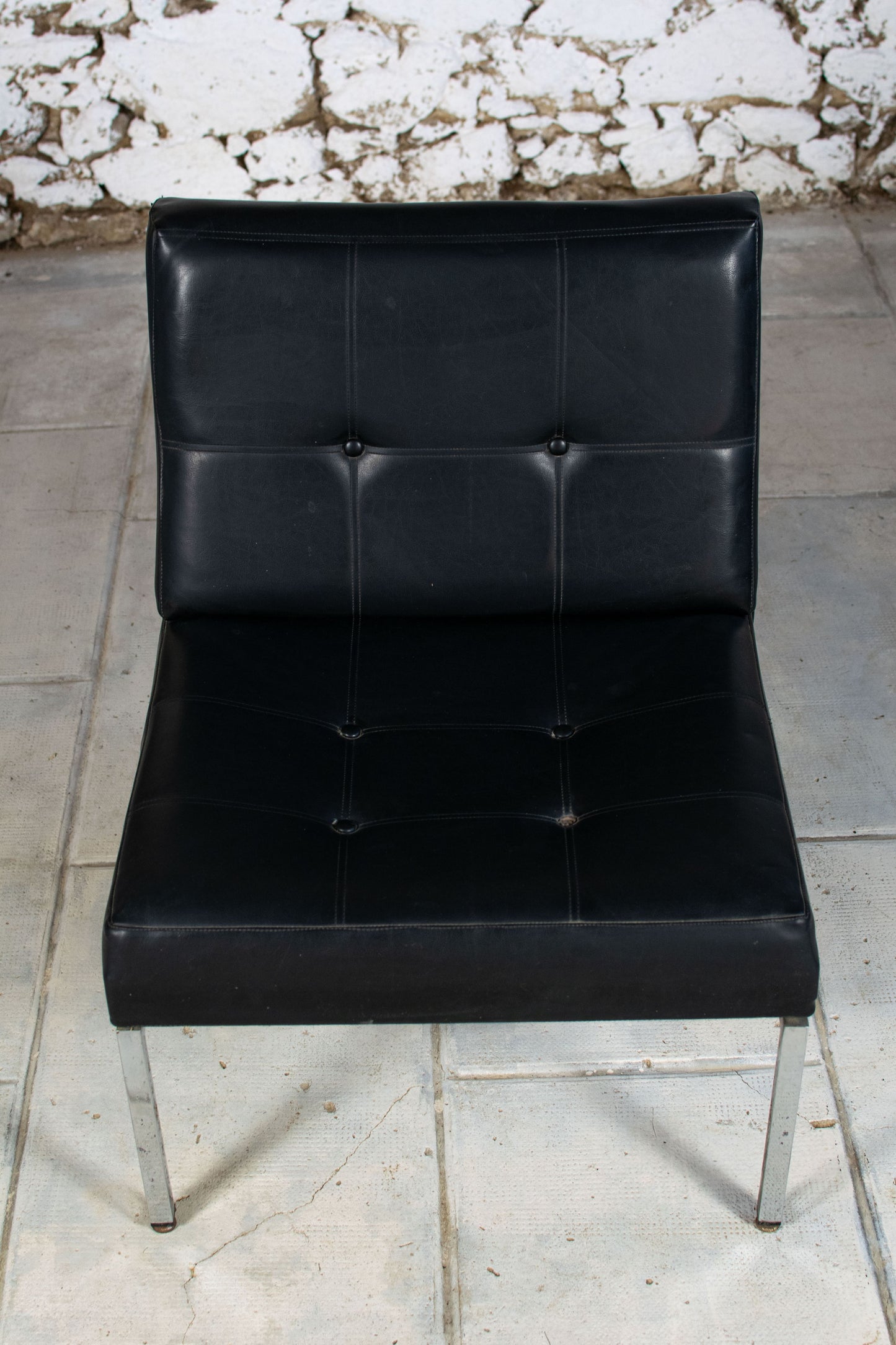 Chauffeuse style "samouraï" par Joseph André Motte, 1970