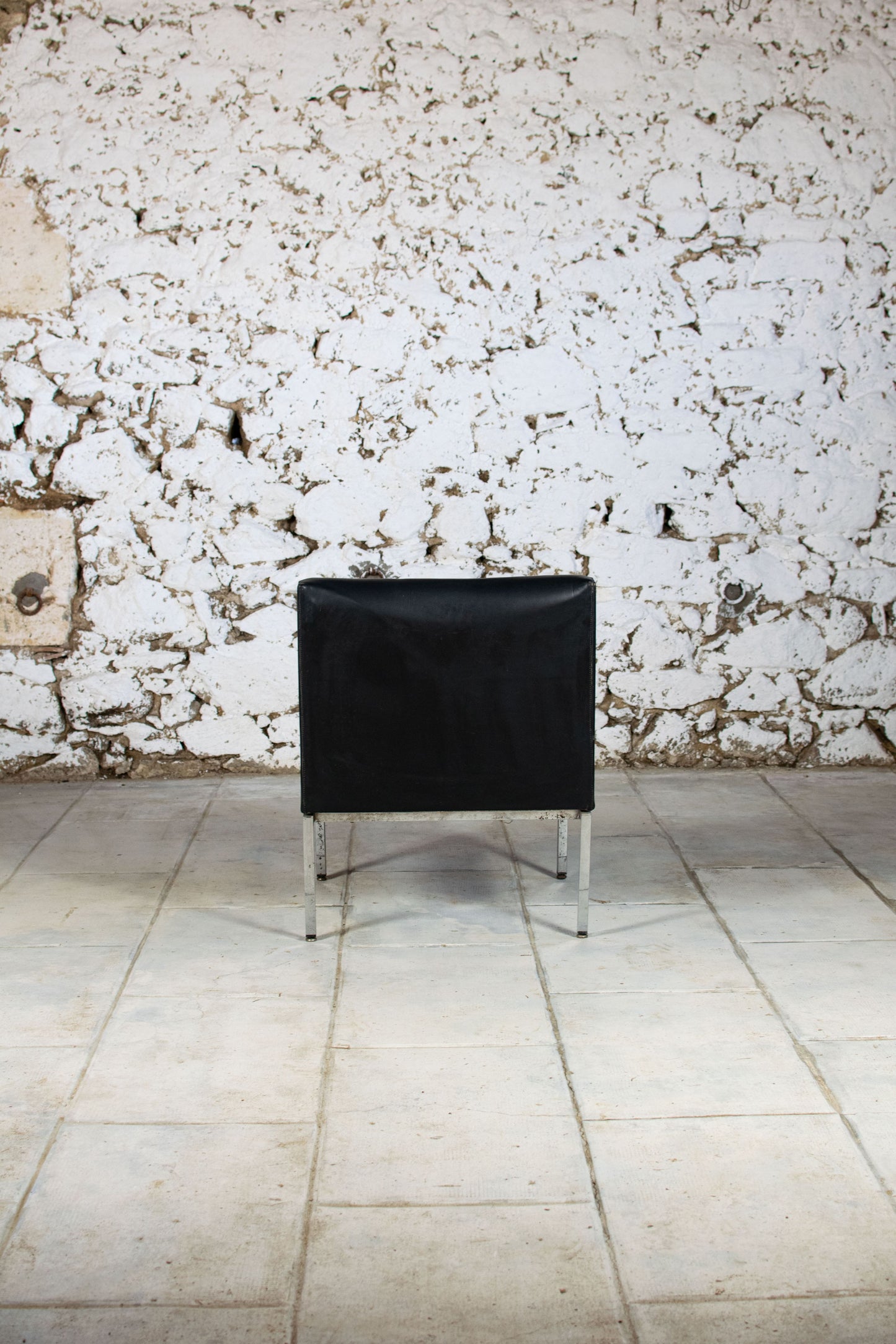 Chauffeuse style "samouraï" par Joseph André Motte, 1970