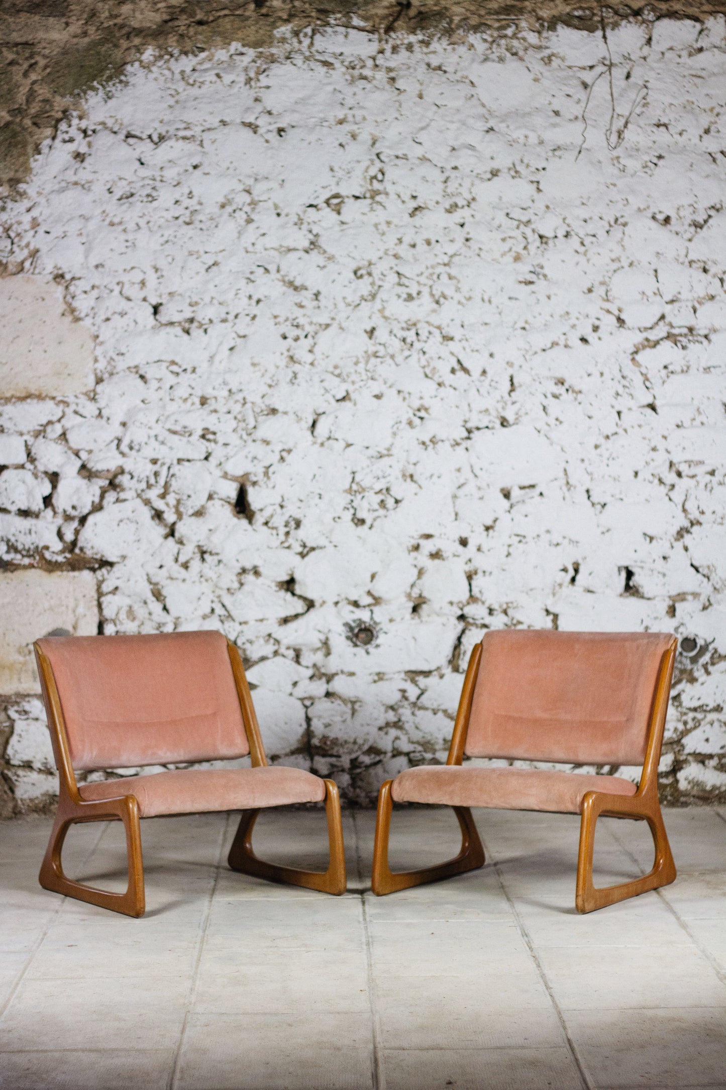 Paire de fauteuils lounge "traineau" Baumann, 1960