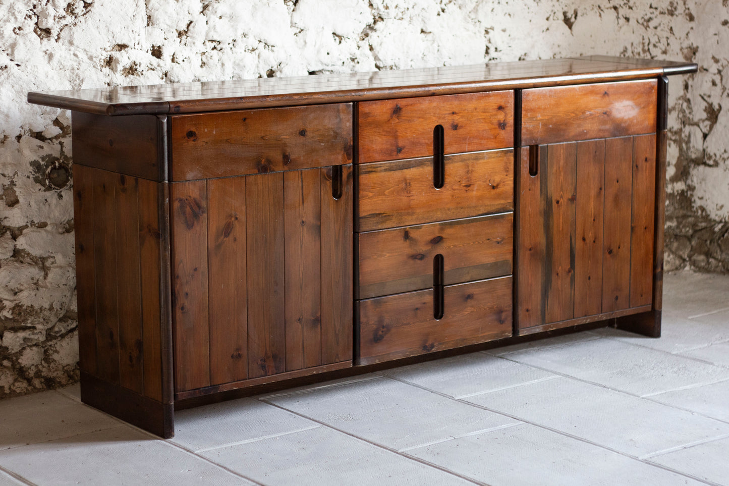 Enfilade Silvio Coppola en pin massif teinté, 1970