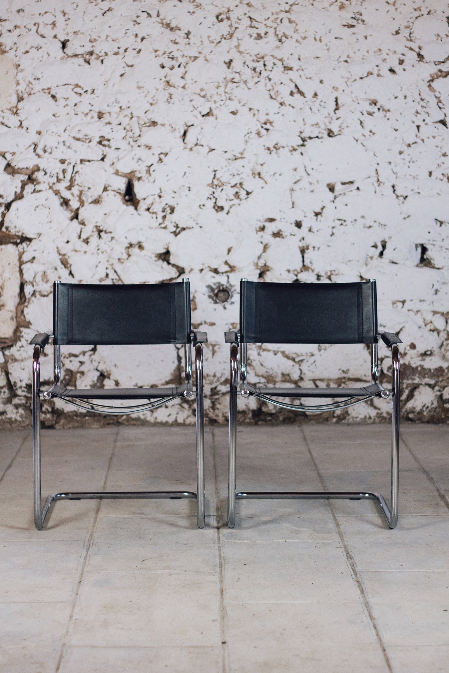 Paire de fauteuils cantilever dans le goût de Marcel Breuer, 1970