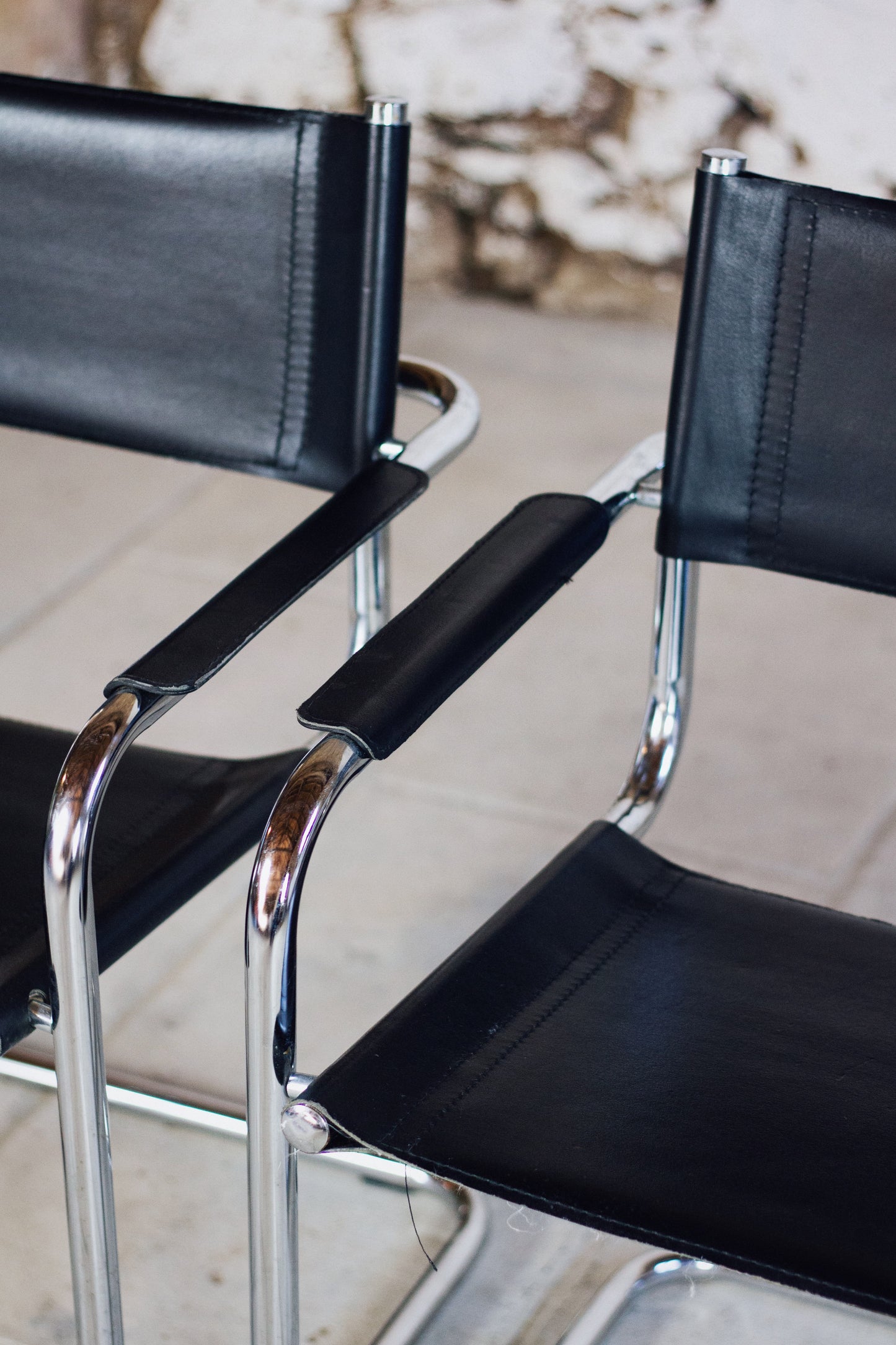 Paire de fauteuils cantilever dans le goût de Marcel Breuer, 1970