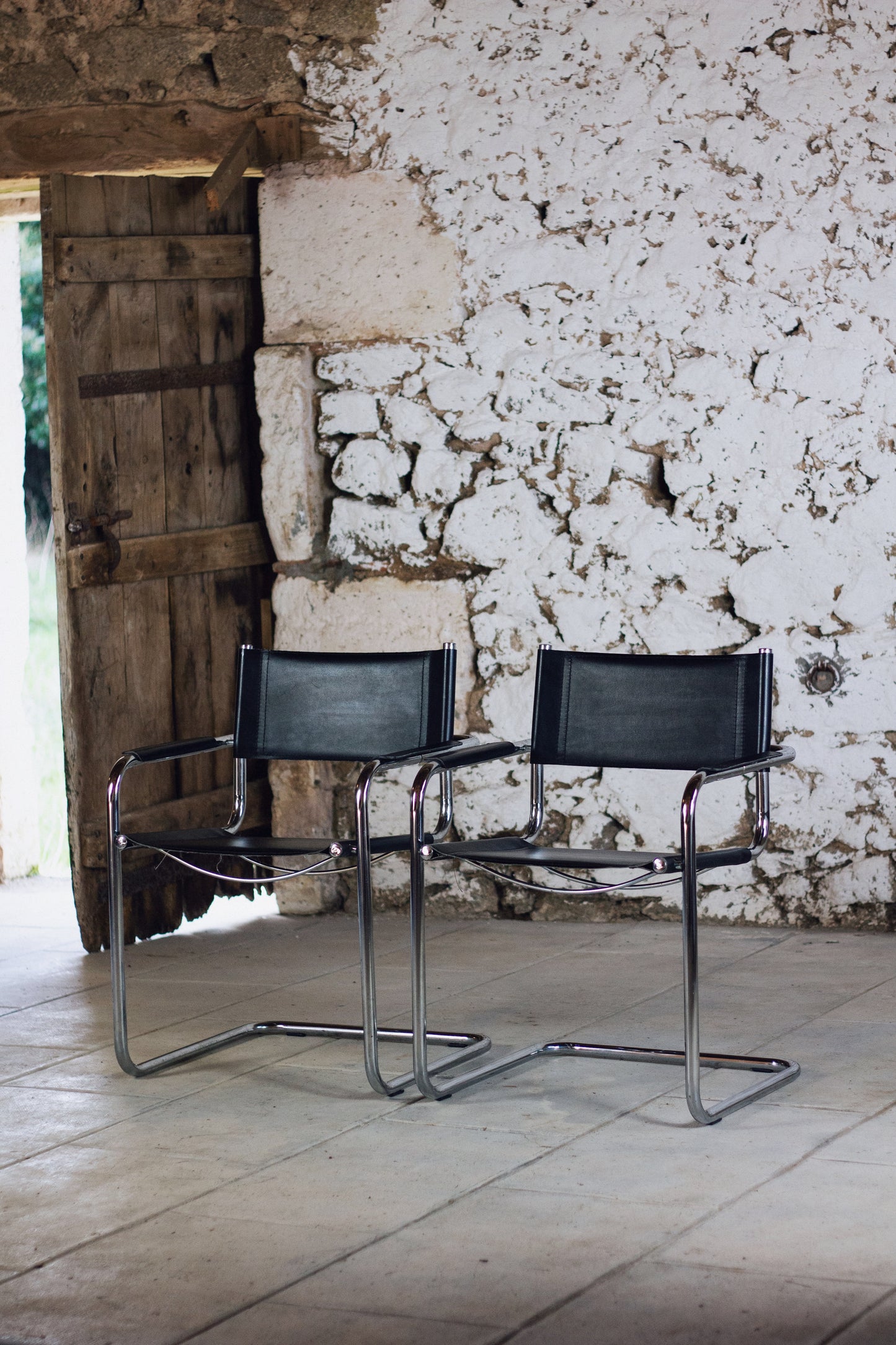 Paire de fauteuils cantilever dans le goût de Marcel Breuer, 1970