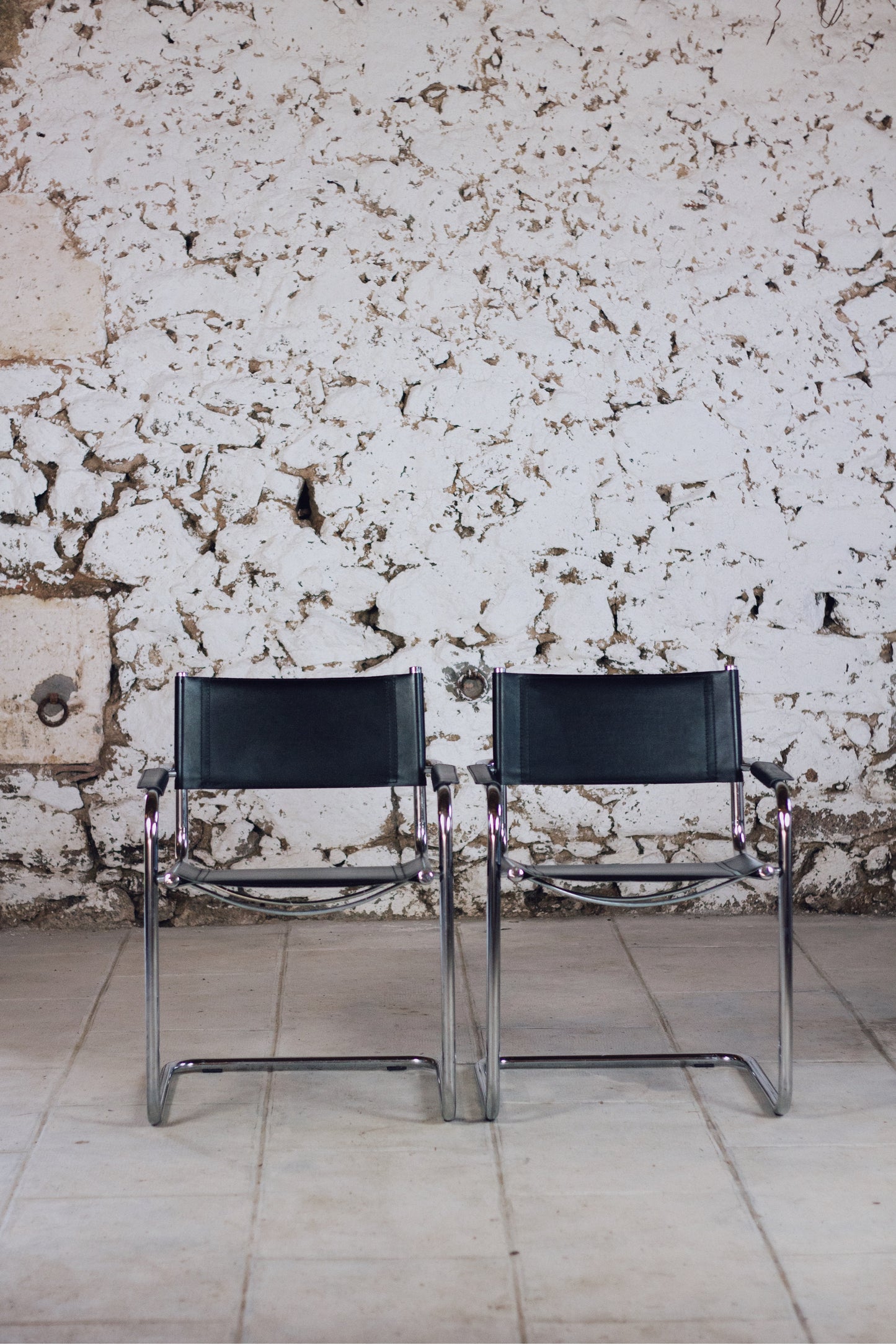 Paire de fauteuils cantilever dans le goût de Marcel Breuer, 1970