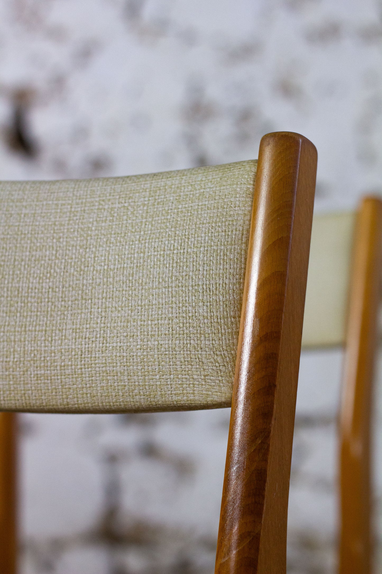Suite de 4 chaises danoises en hêtre, 1960