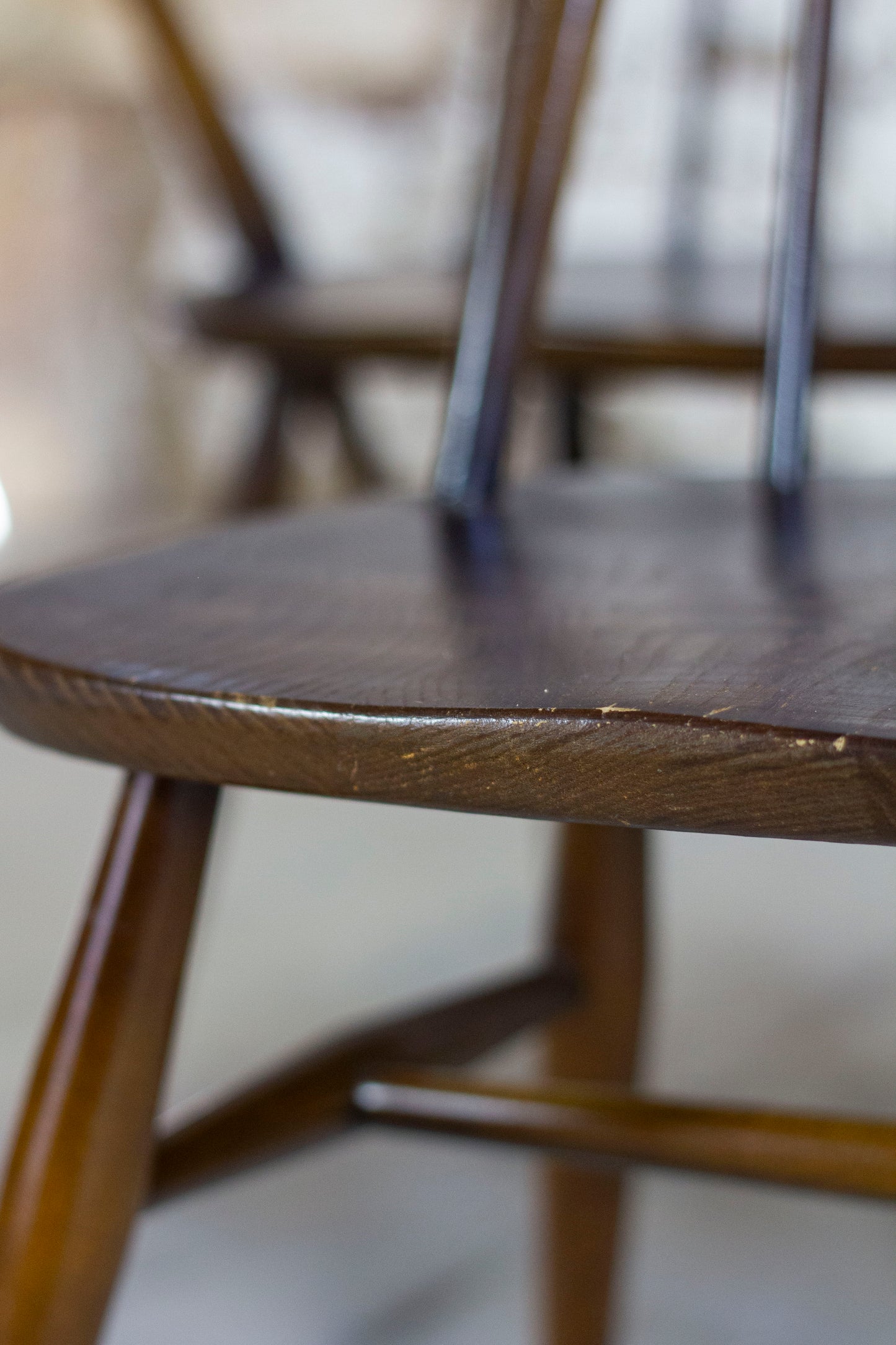 Fauteuils et chaises Ercol modèle "QUAKER", 1960