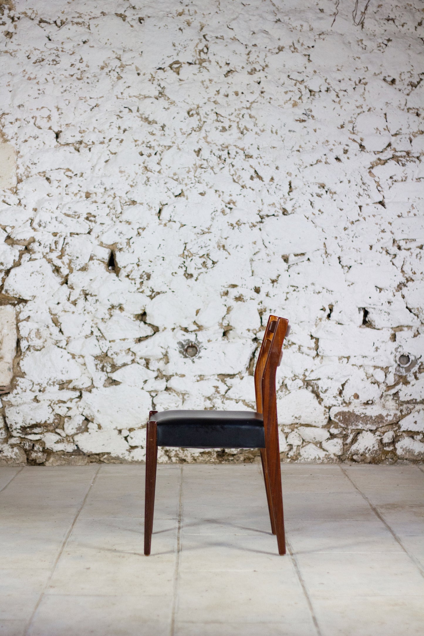 Chaise scandinave en teck et skaï, 1960