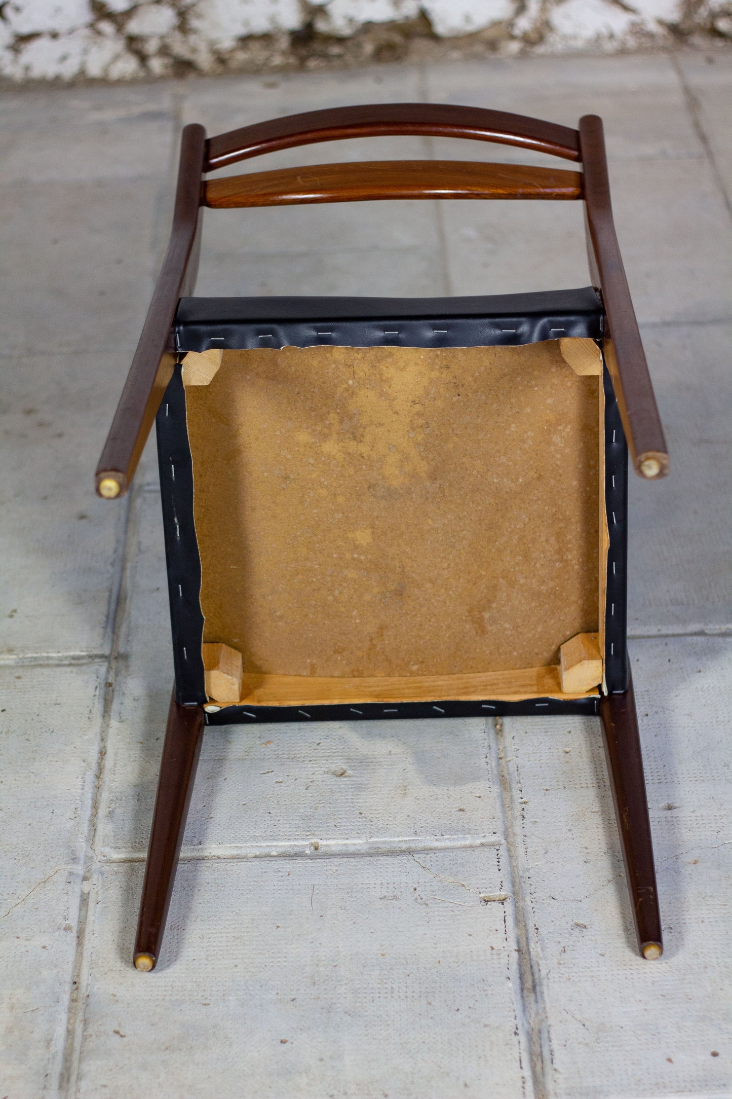 Chaise scandinave en teck et skaï, 1960