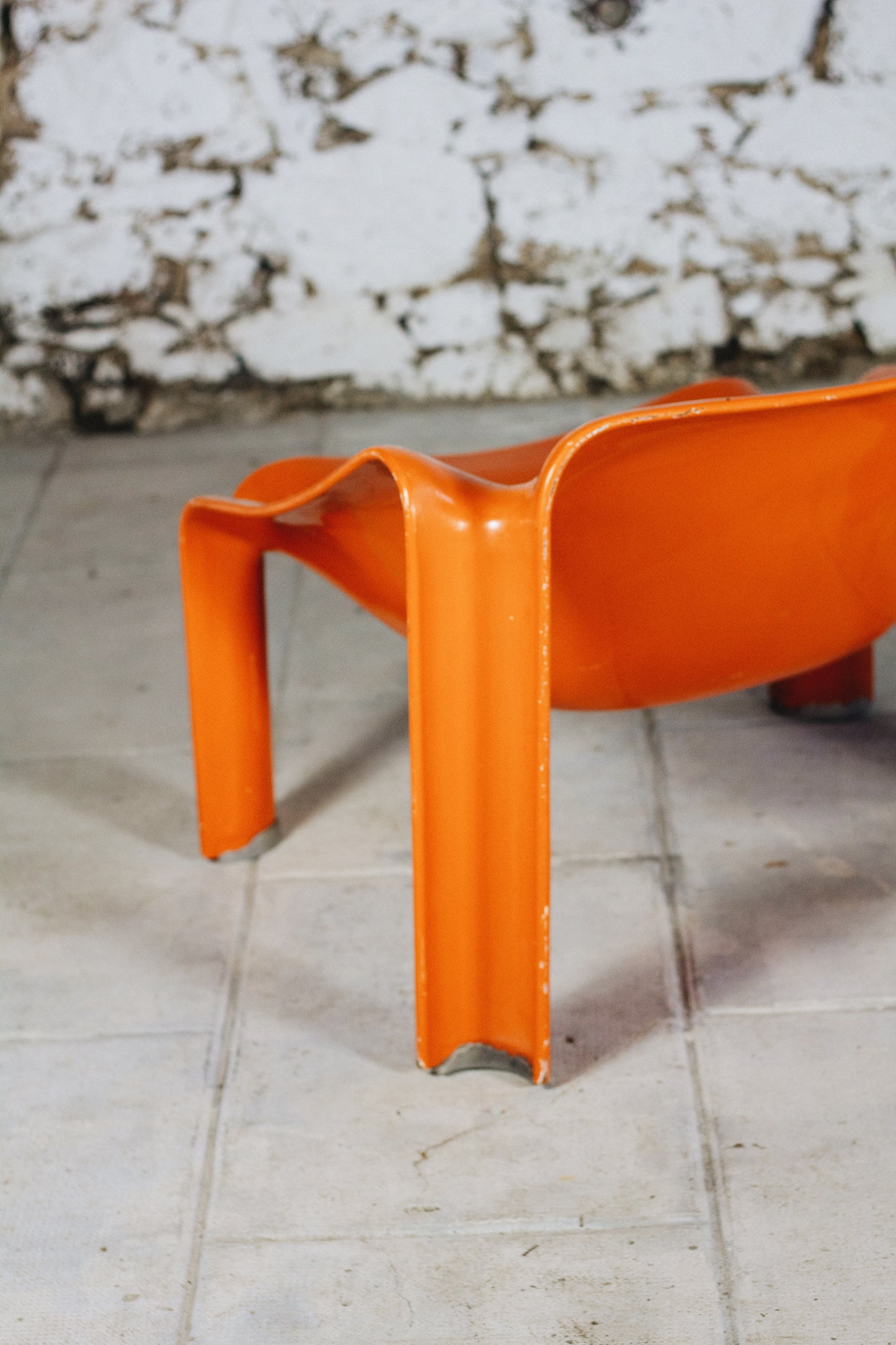 Fauteuil F300 orange Pierre Paulin pour Artifort