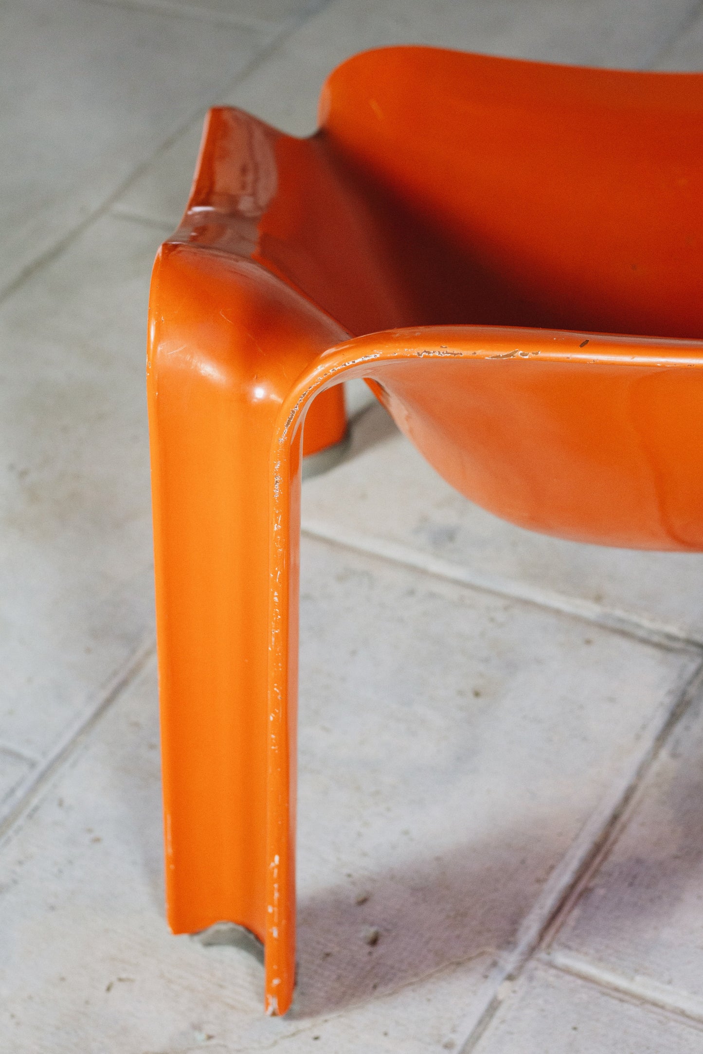Fauteuil F300 orange Pierre Paulin pour Artifort