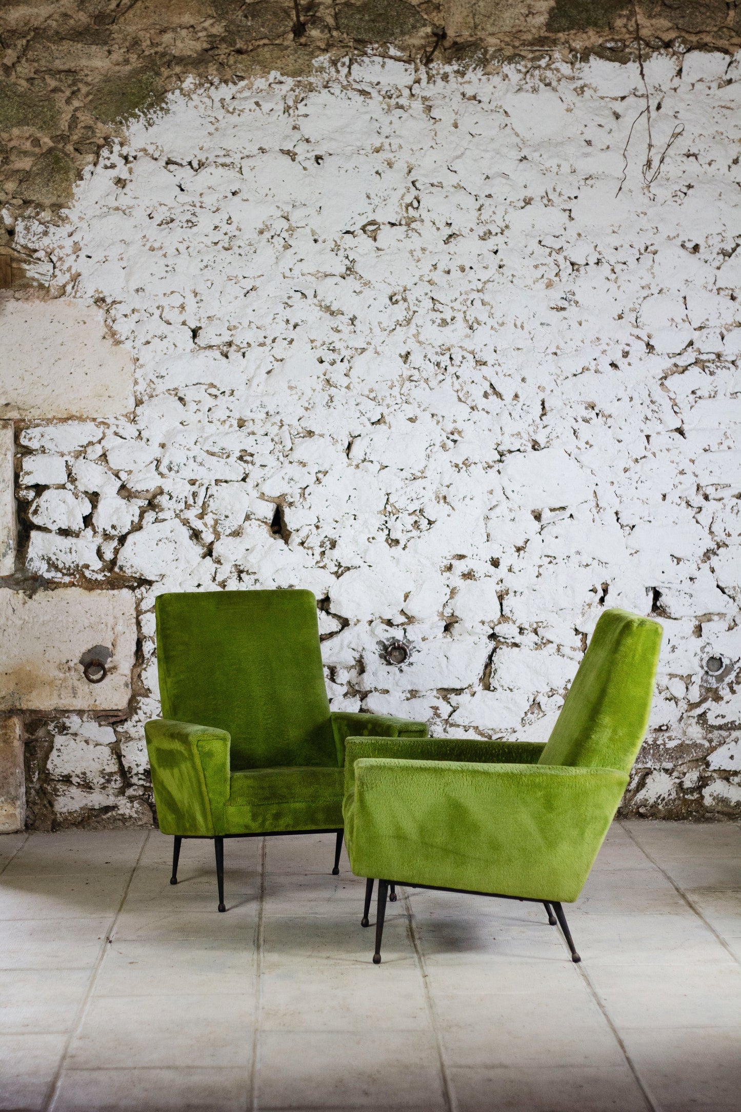 Paire de fauteuils vintage velours vert, 1950