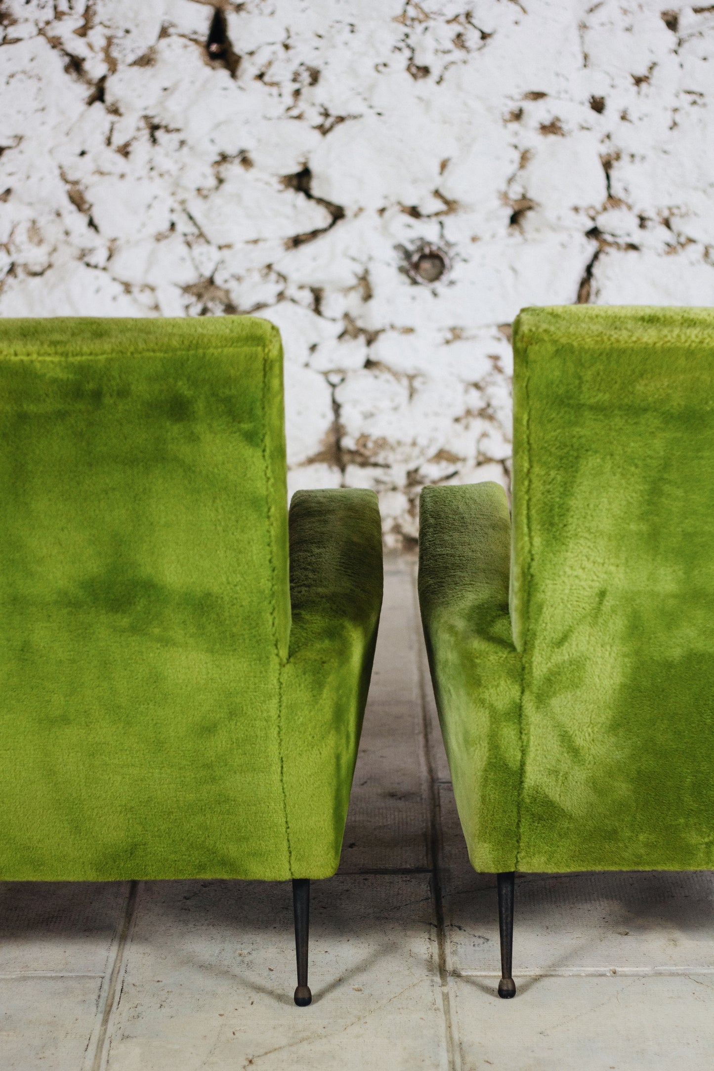 Paire de fauteuils vintage velours vert, 1950