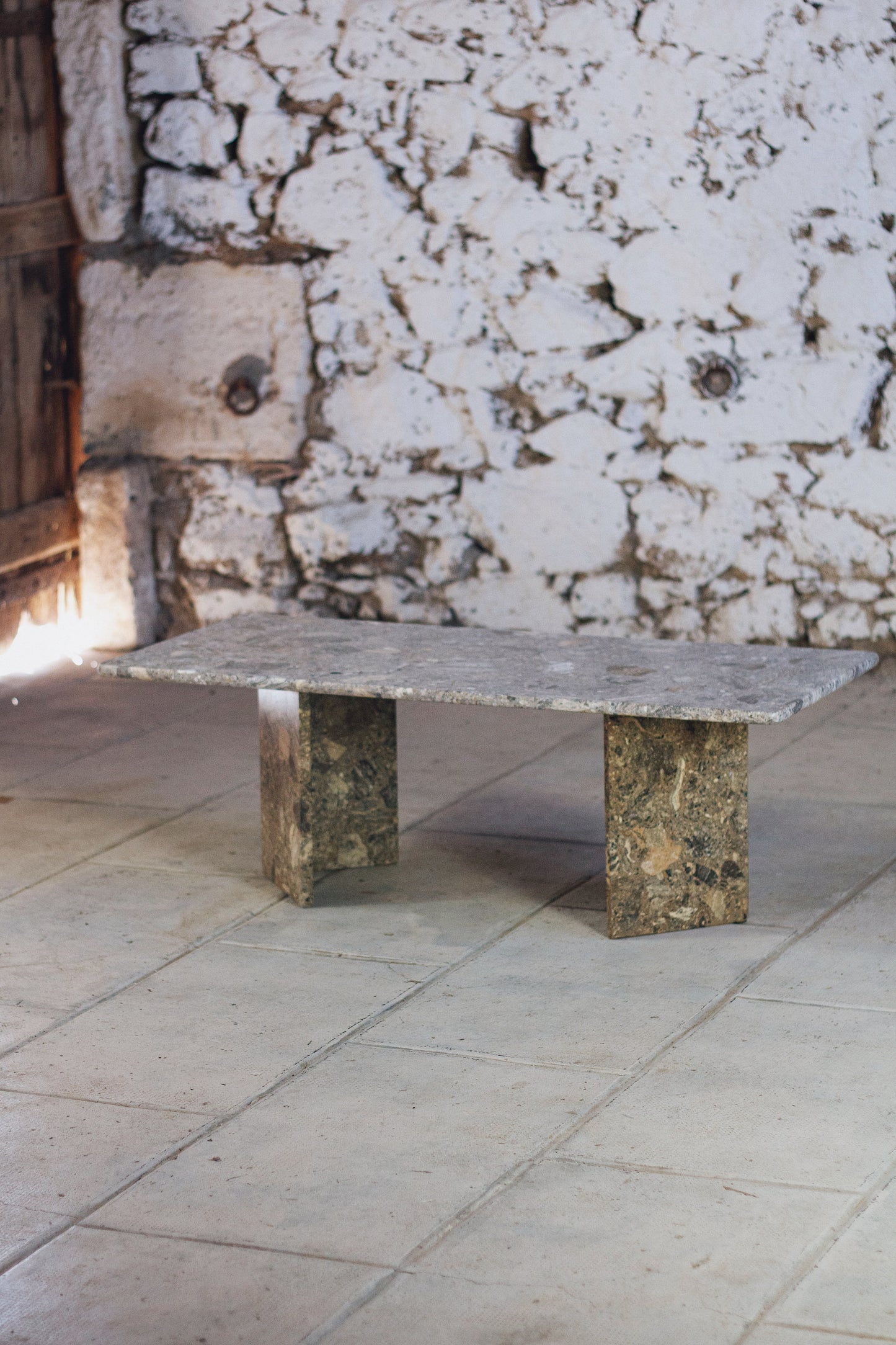 Table basse en travertin terrazzo, 1970