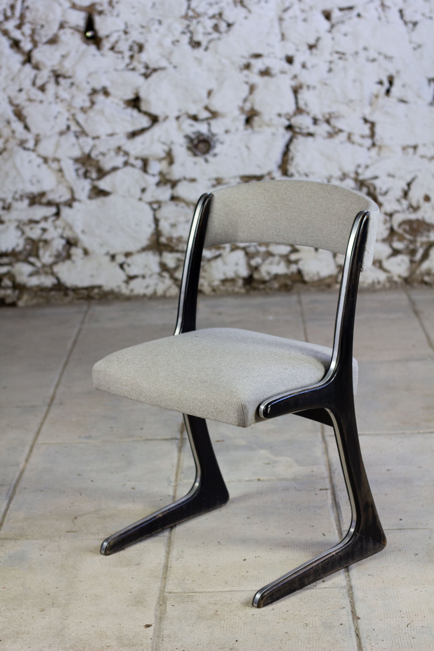 Lot de 5 chaises Kangourou Baumann, 1960