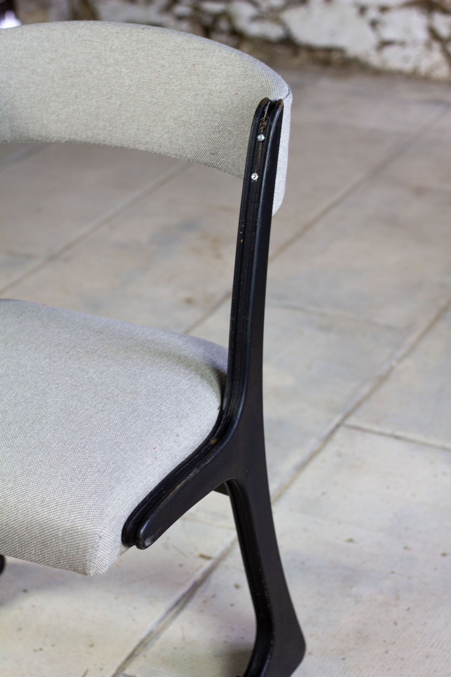 Lot de 5 chaises Kangourou Baumann, 1960