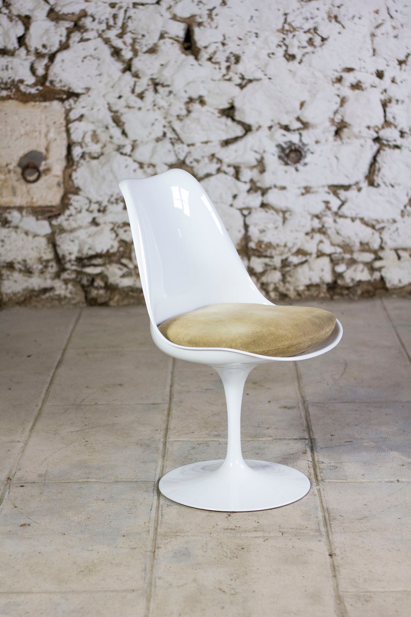 Chaise tulipe par Eero Saarinen pour KNOLL, 1960