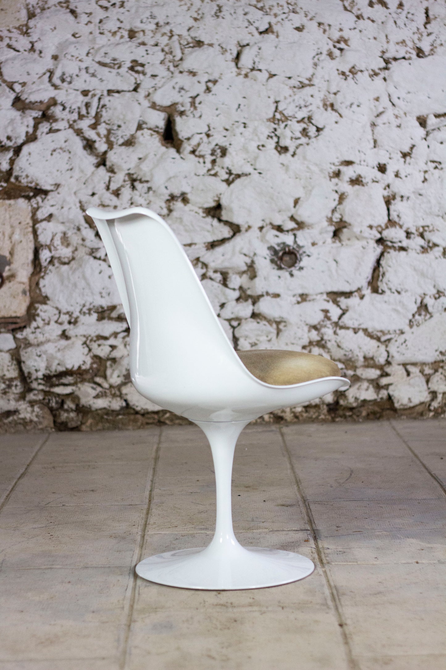 Chaise tulipe par Eero Saarinen pour KNOLL, 1960