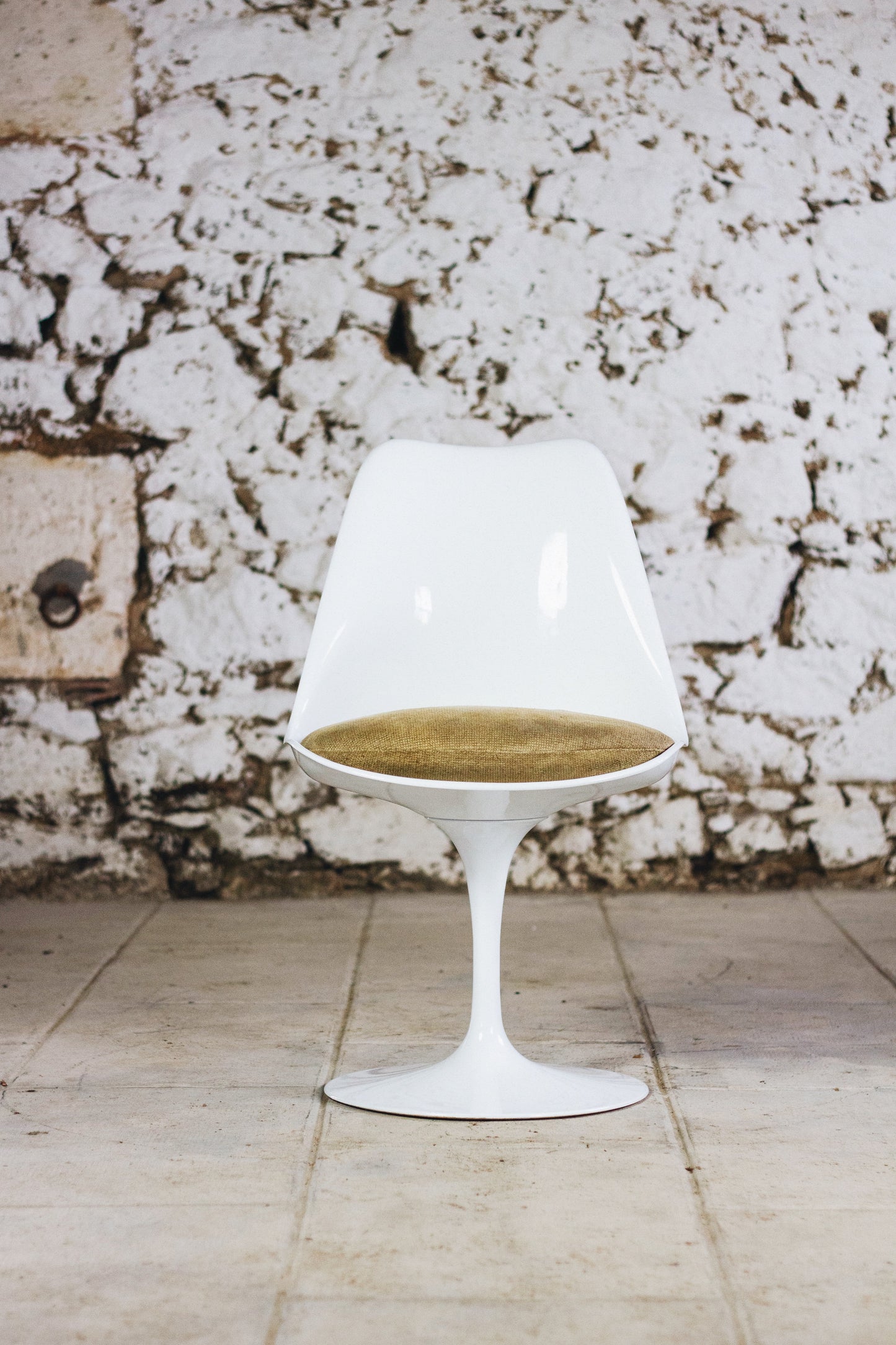 Chaise tulipe par Eero Saarinen pour KNOLL, 1960