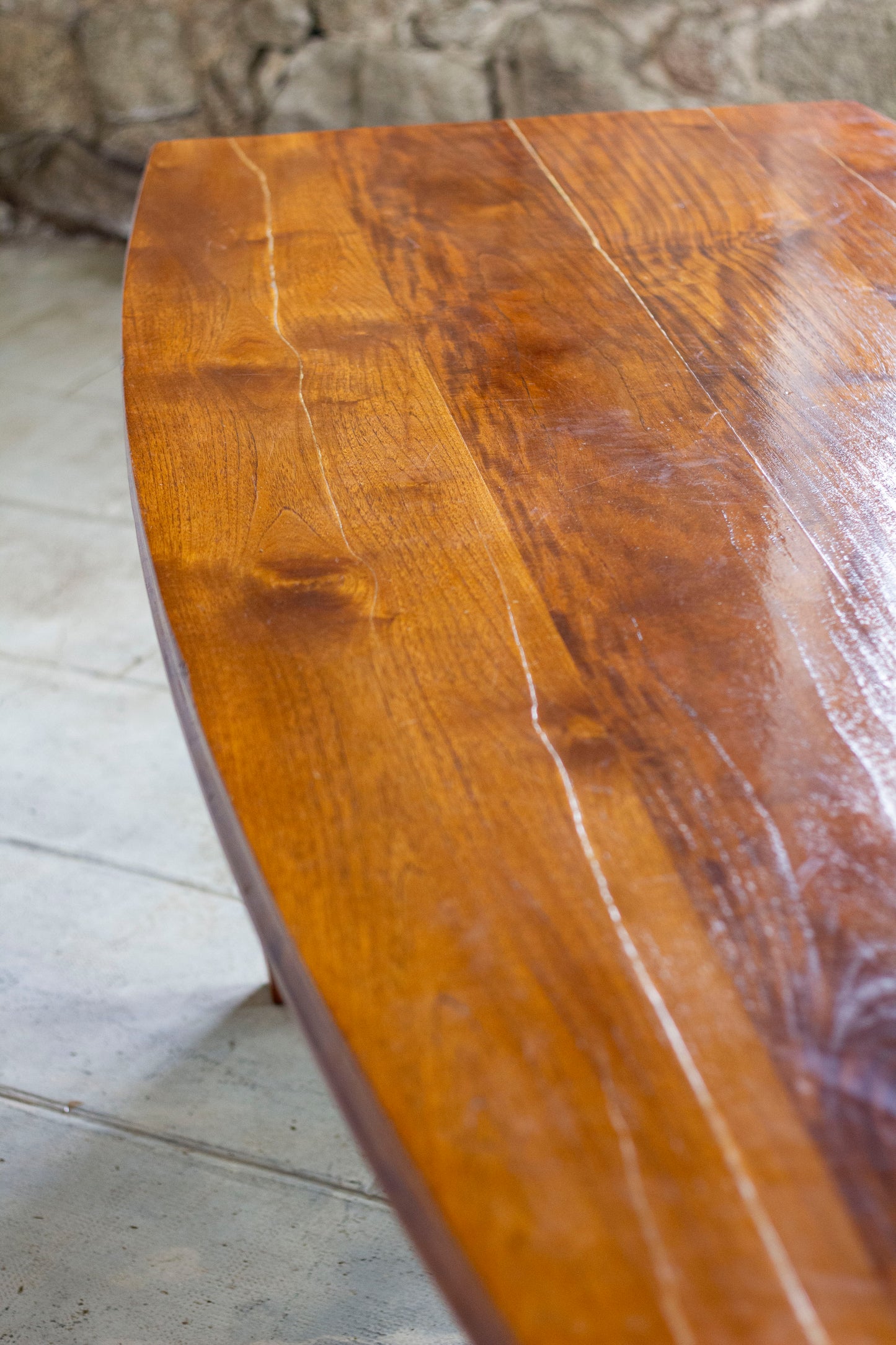 Grande table en orme massif dans le style de Pierre Chapo ou Maison Regain, 1970
