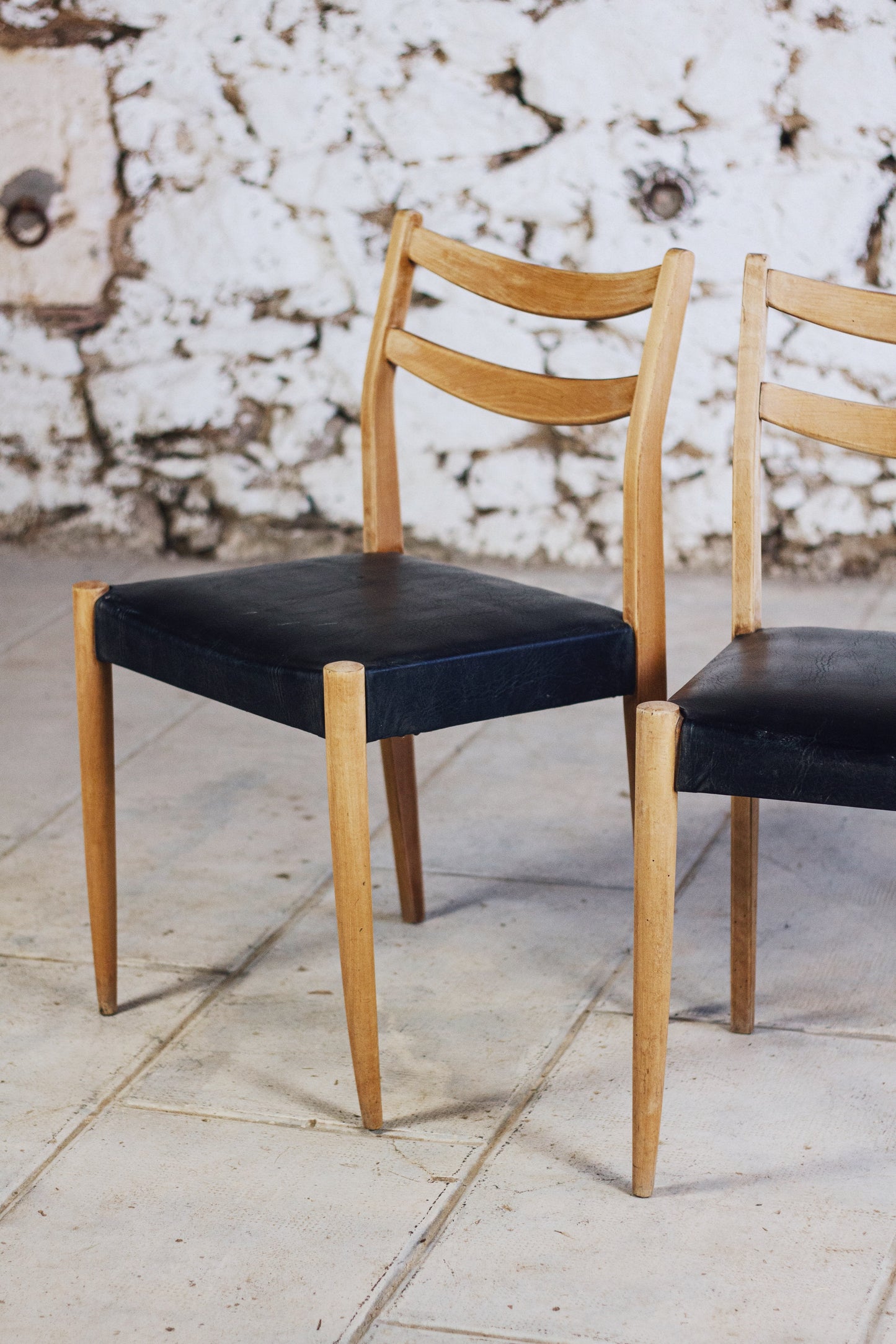 Chaise scandinave vintage en teck et skaï, 1960