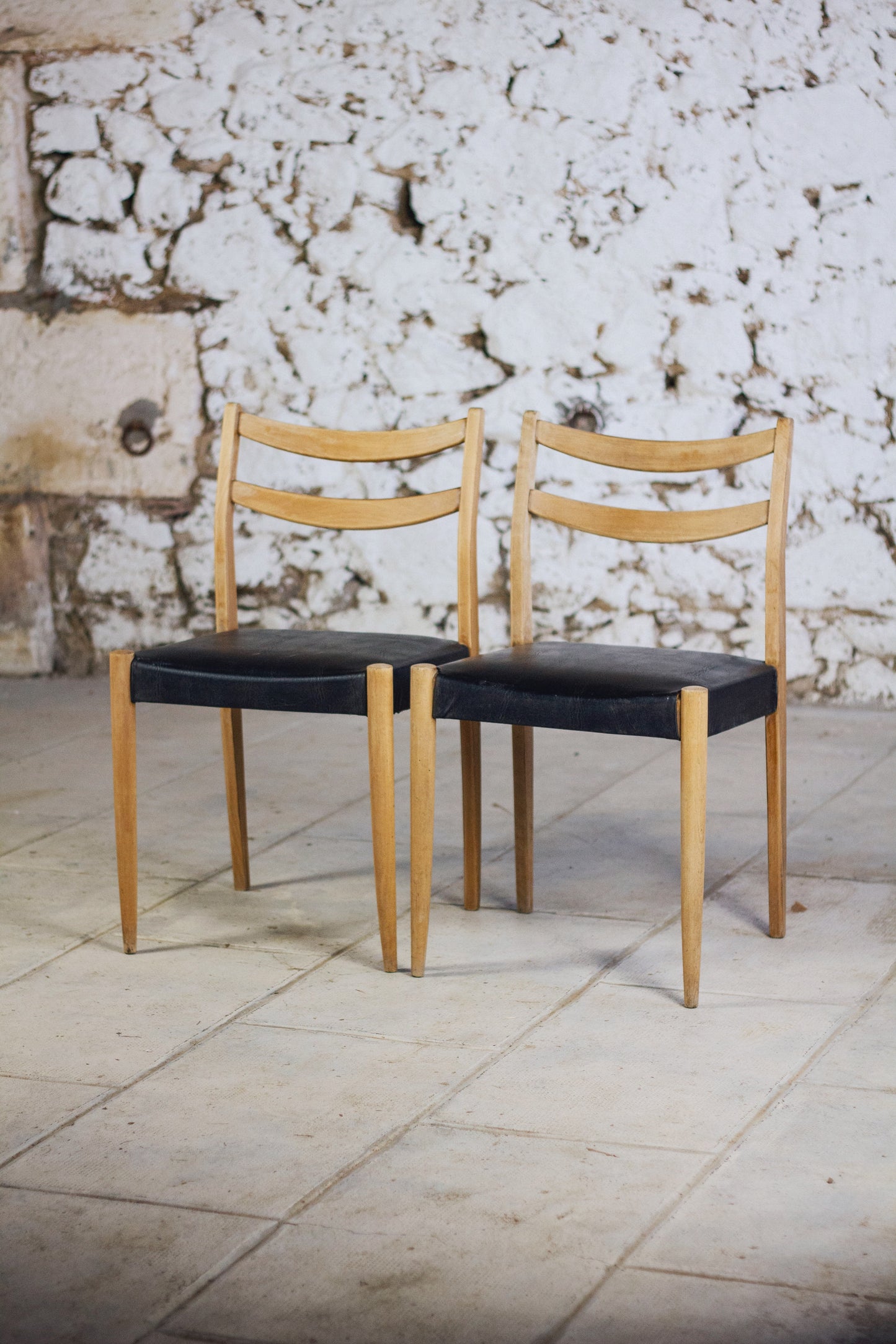 Chaise scandinave vintage en teck et skaï, 1960