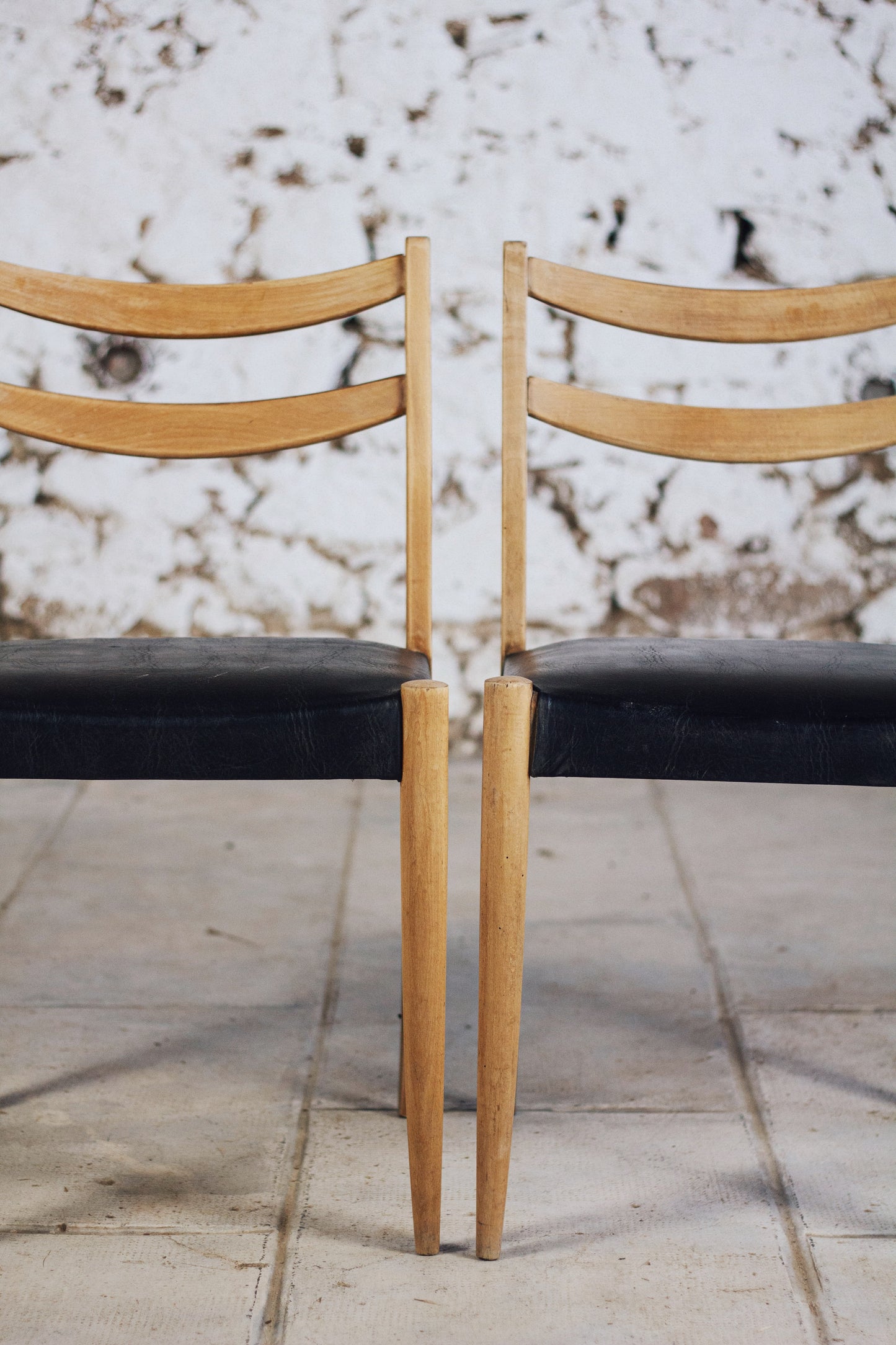 Chaise scandinave vintage en teck et skaï, 1960