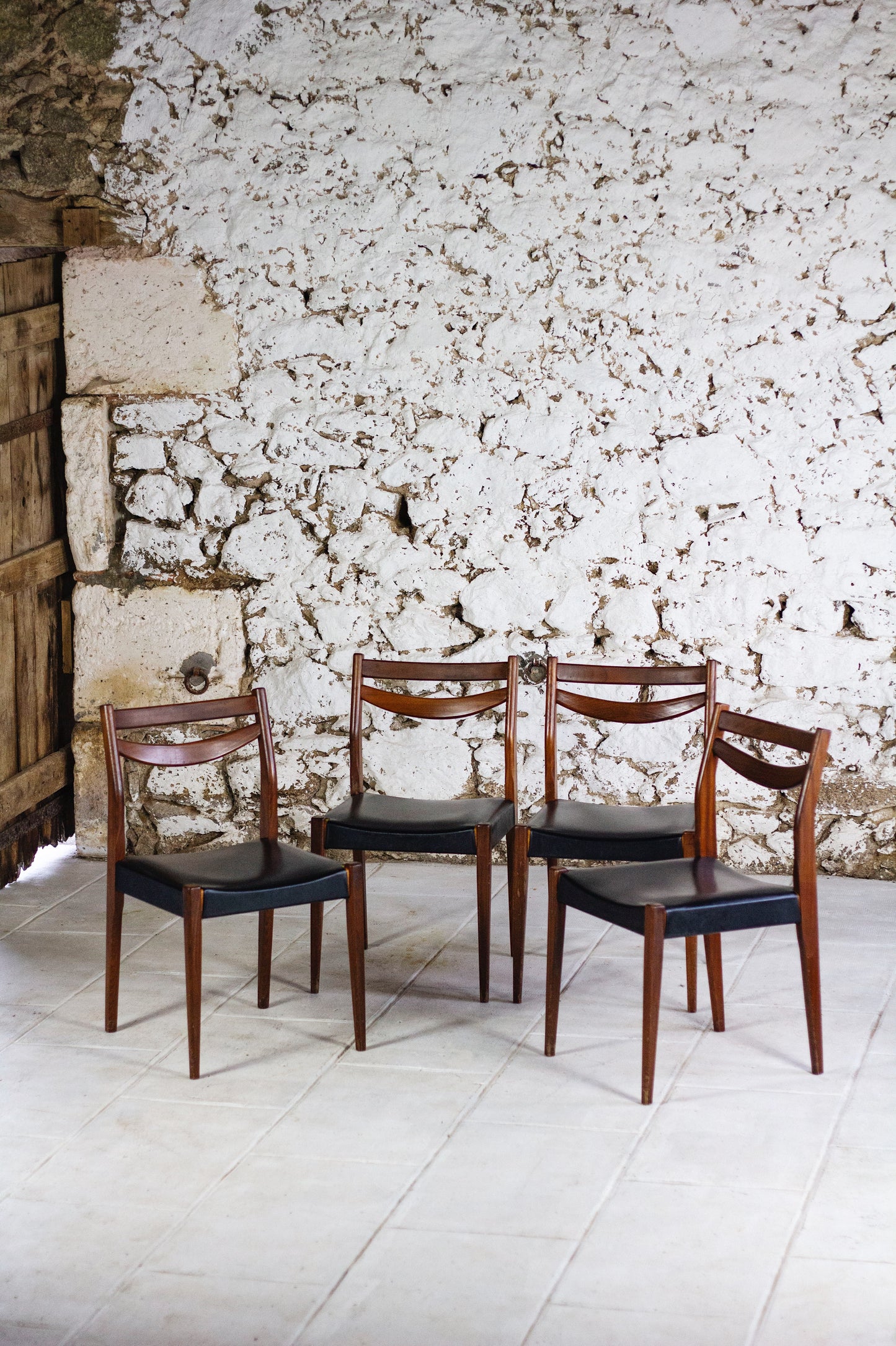 4 chaises scandinaves vintage en teck et skaï, 1960