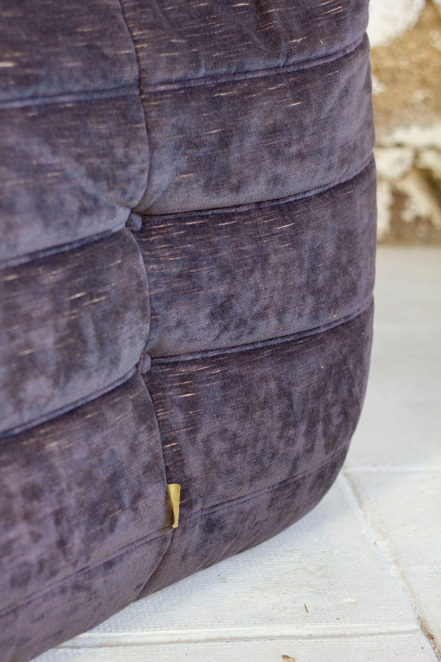 Chauffeuse d'angle Togo aubergine par Michel Ducaroy pour Ligne Roset