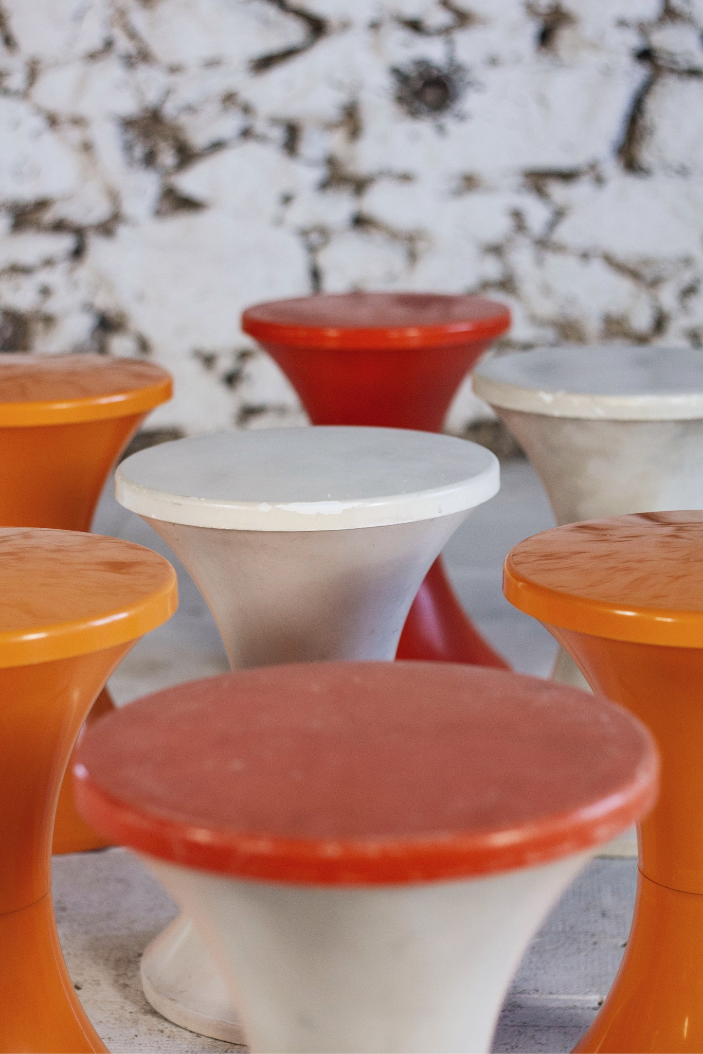 Tabouret Tam Tam blanc par Henri Massonnet pour Stamp, 1970