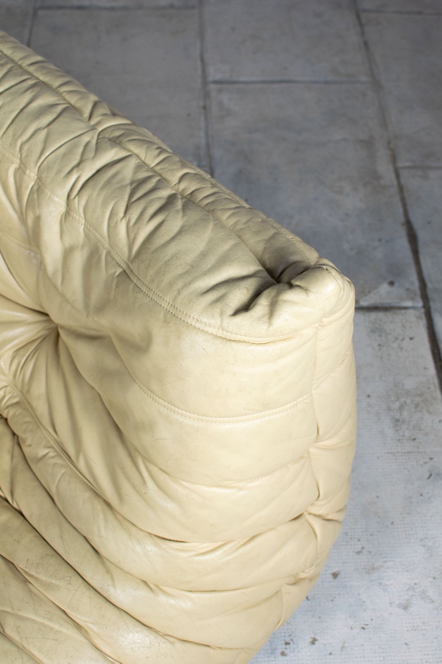 Fauteuil d'angle Togo par Michel Ducaroy, LIGNE ROSET