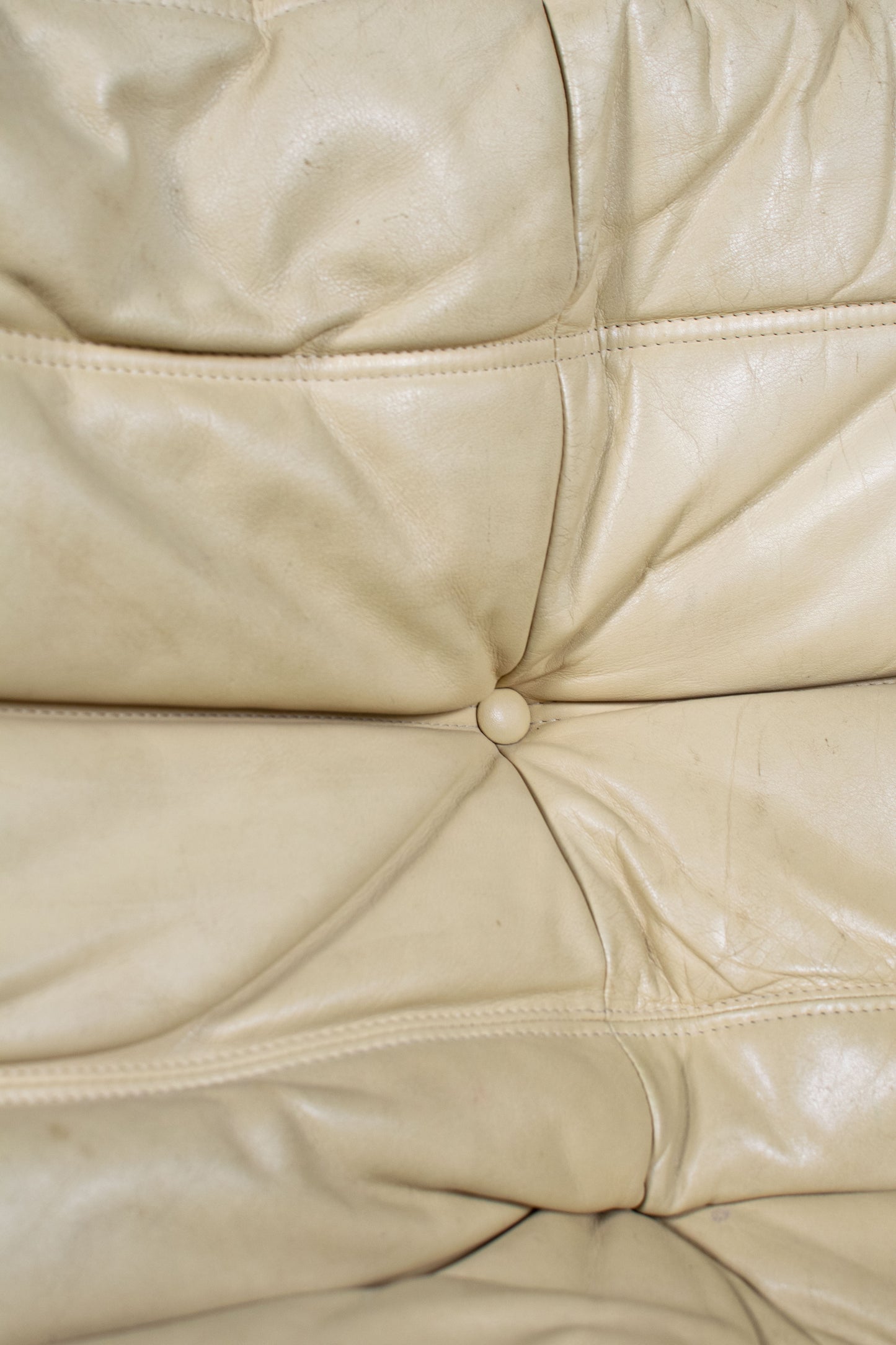 Fauteuil d'angle Togo par Michel Ducaroy, LIGNE ROSET