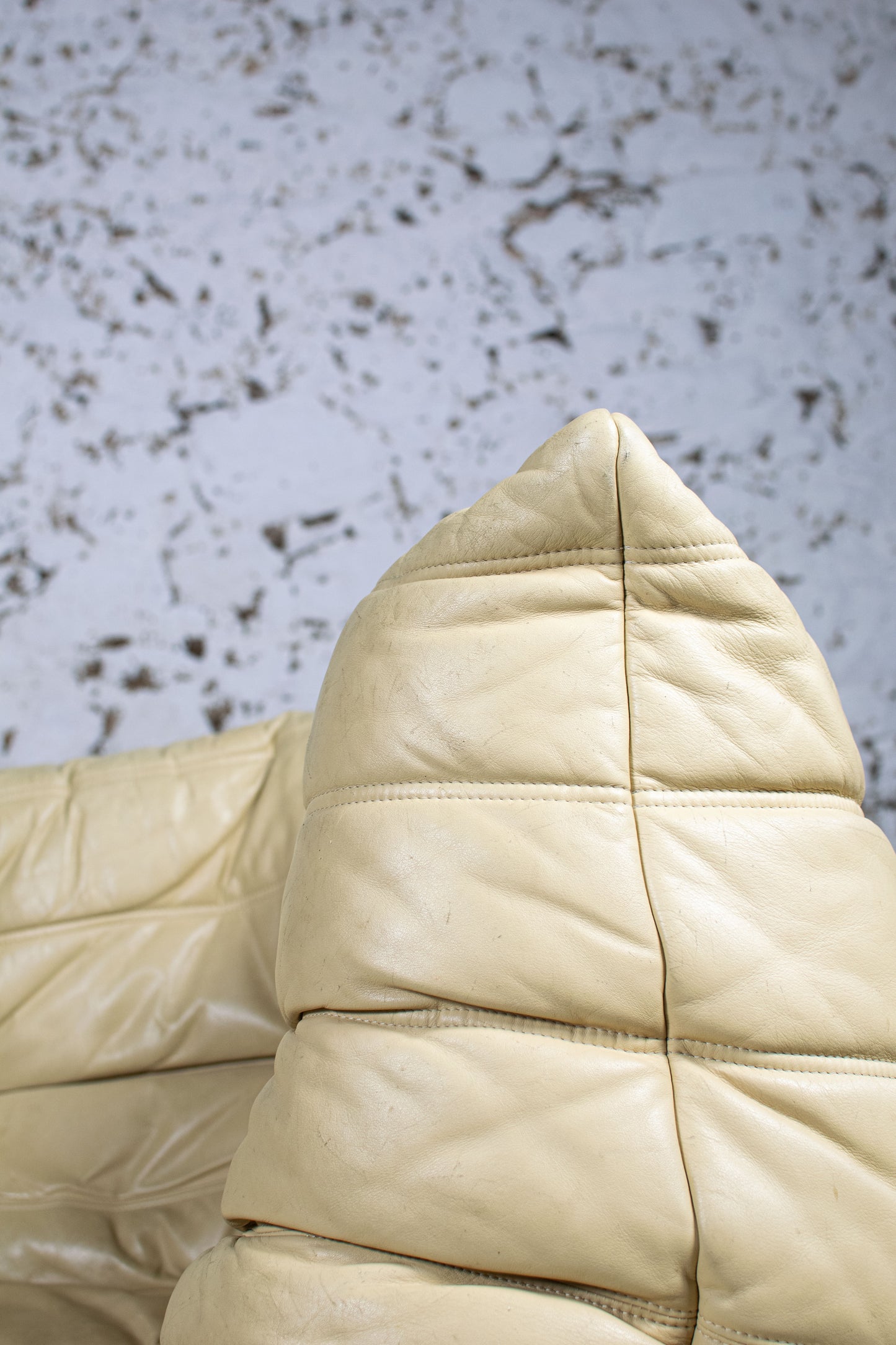 Fauteuil d'angle Togo par Michel Ducaroy, LIGNE ROSET