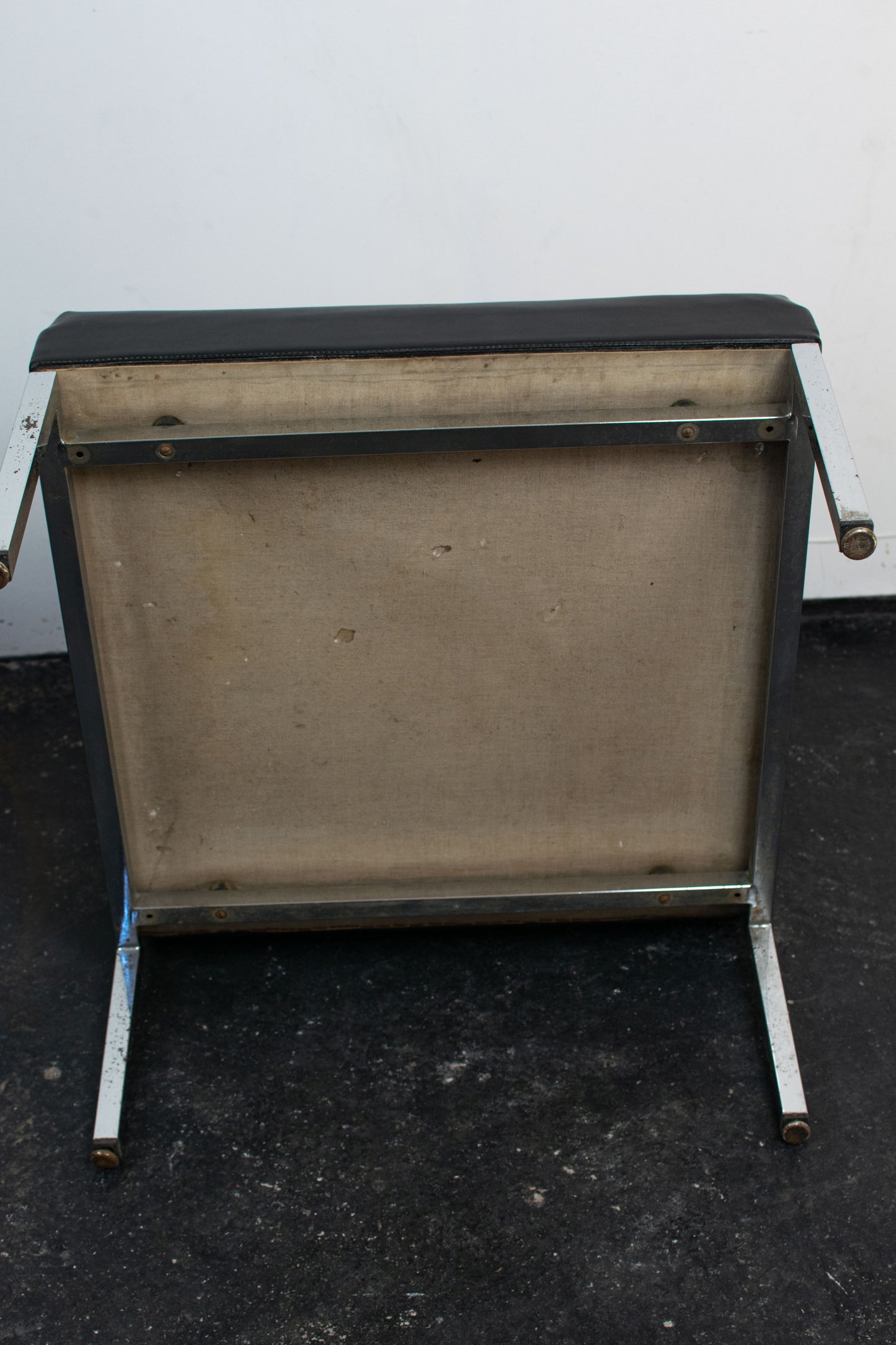 Chauffeuse style "samouraï" par Joseph André Motte, 1970