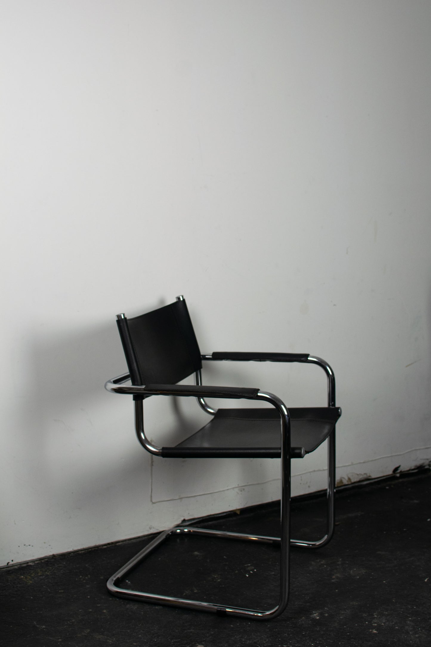 Fauteuil cantilever, Matteo Grassi, 1970
