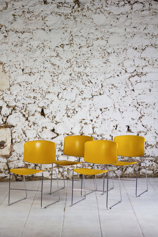 4 chaises jaunes Max Stacker pour Steelcase, 1970