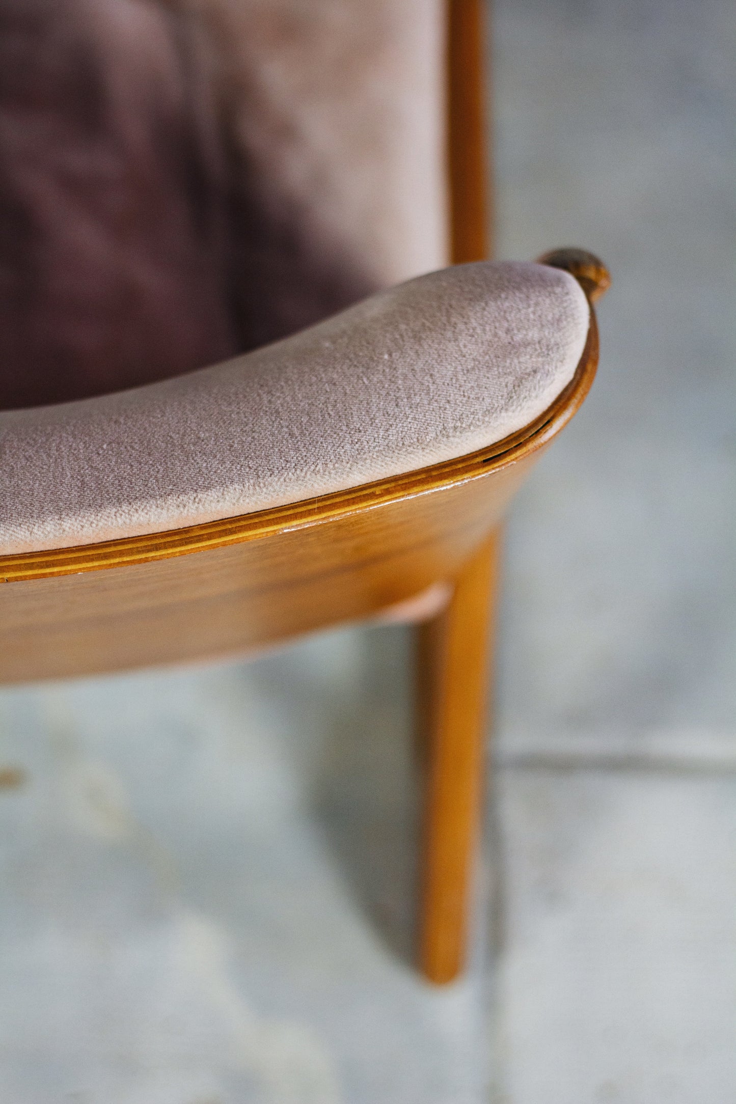 Paire de fauteuils lounge "traineau" Baumann, 1960