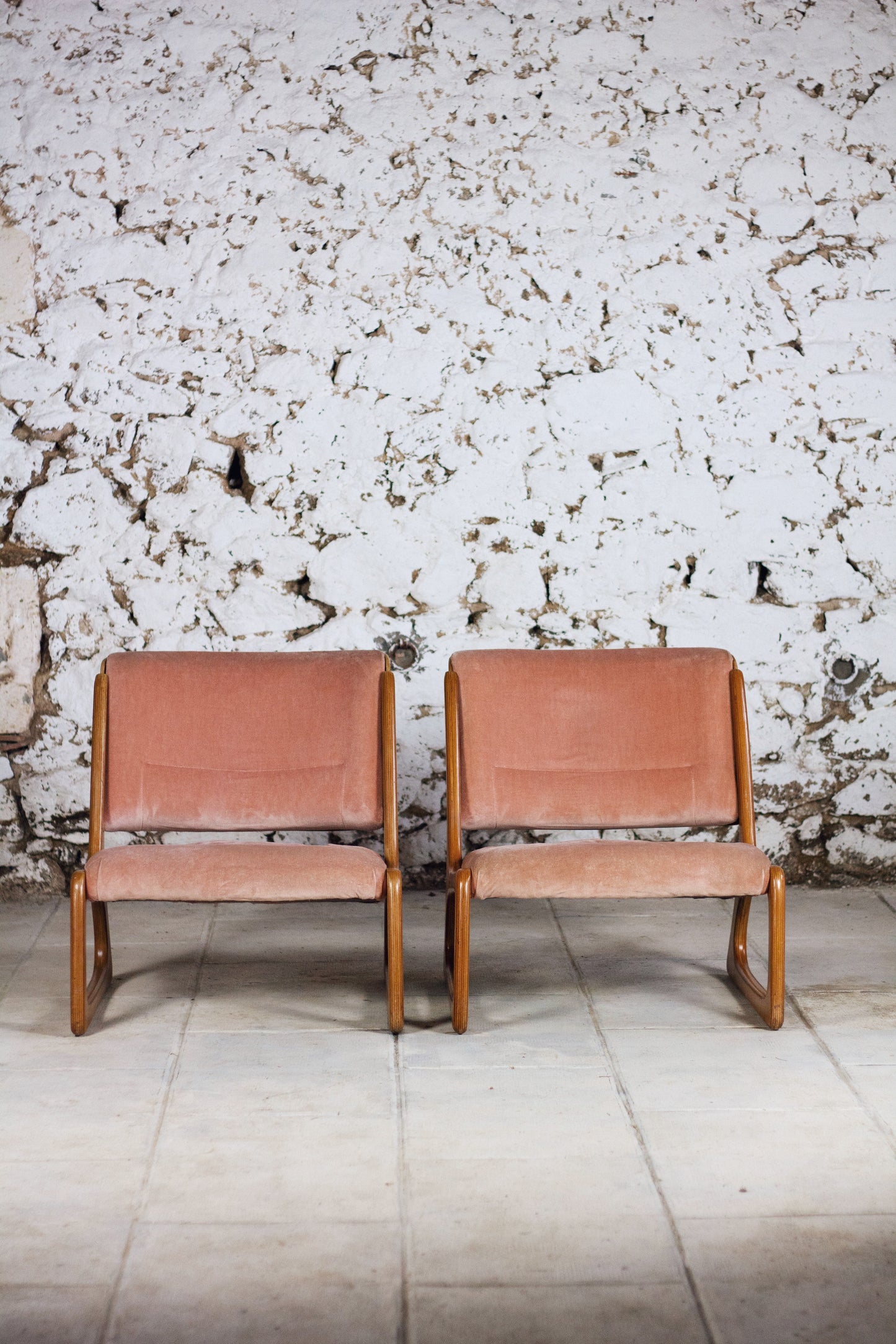 Paire de fauteuils lounge "traineau" Baumann, 1960