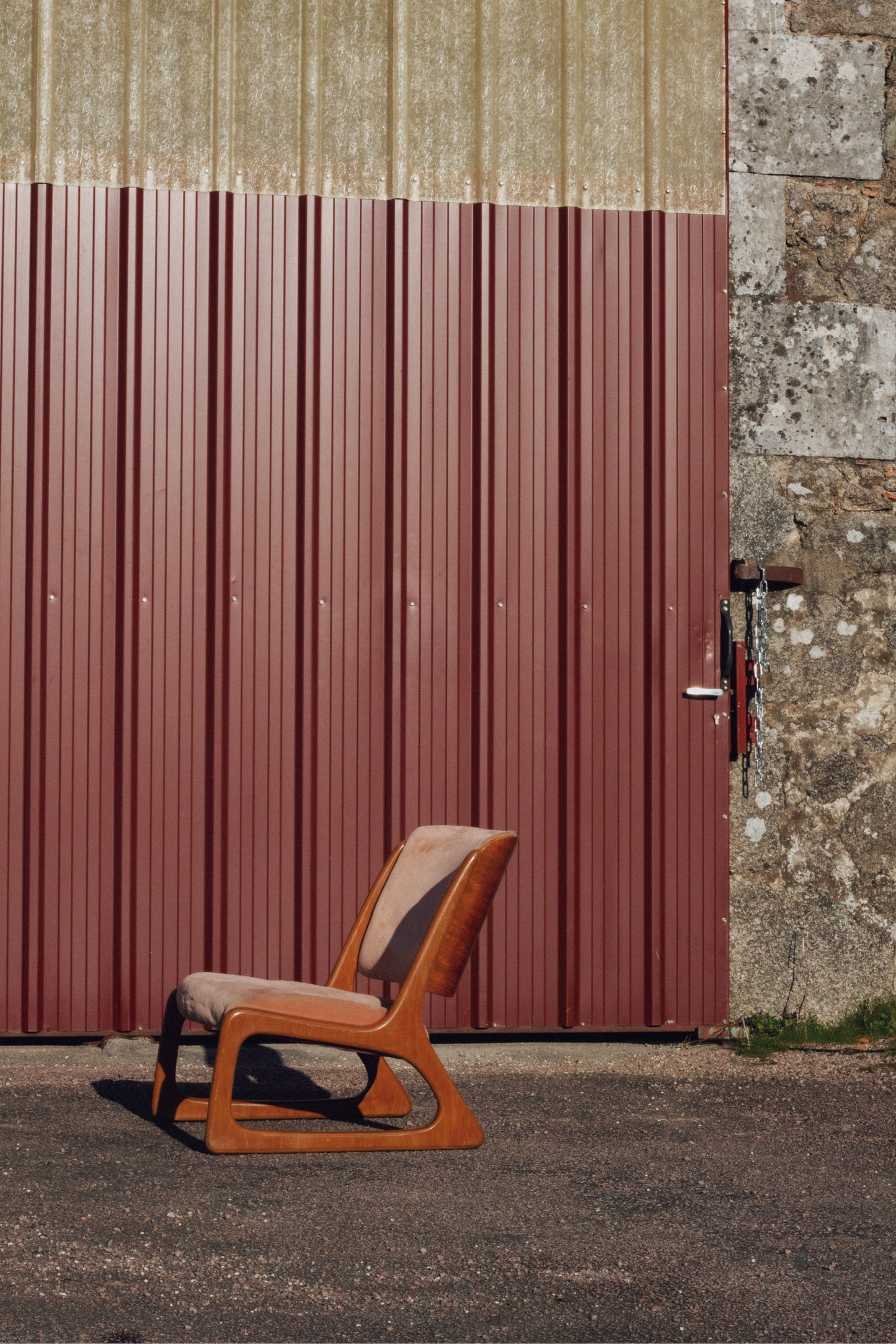 Paire de fauteuils lounge "traineau" Baumann, 1960