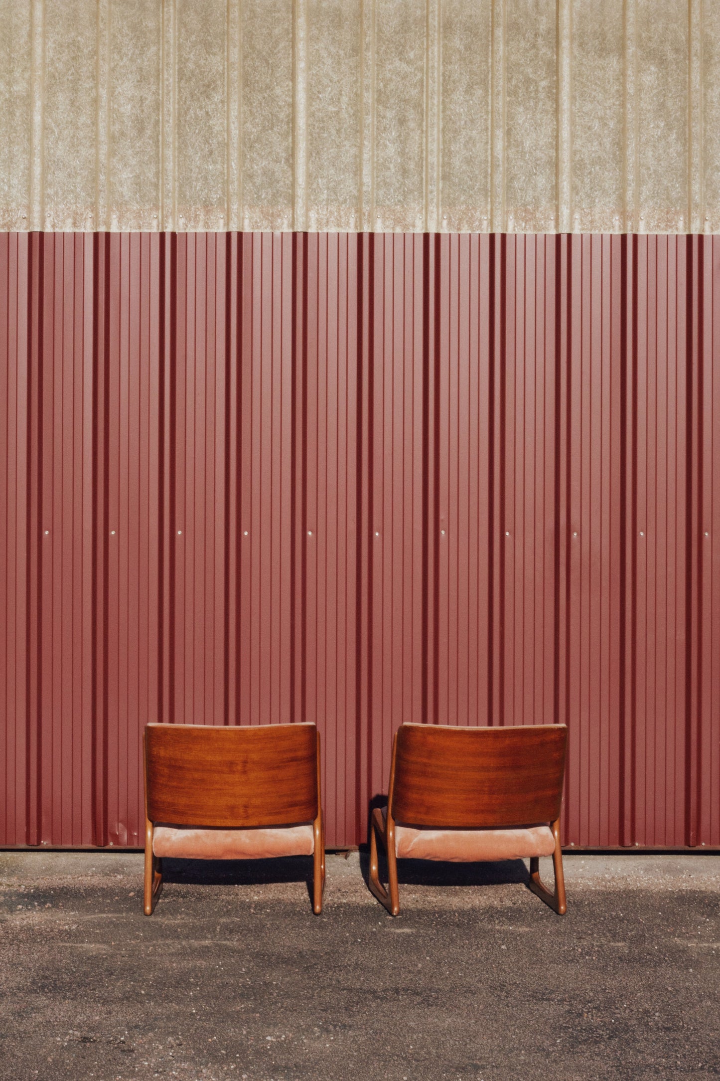 Paire de fauteuils lounge "traineau" Baumann, 1960