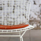 Chaise Wire blanche par Harry Bertoia