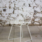 Chaise Wire blanche par Harry Bertoia