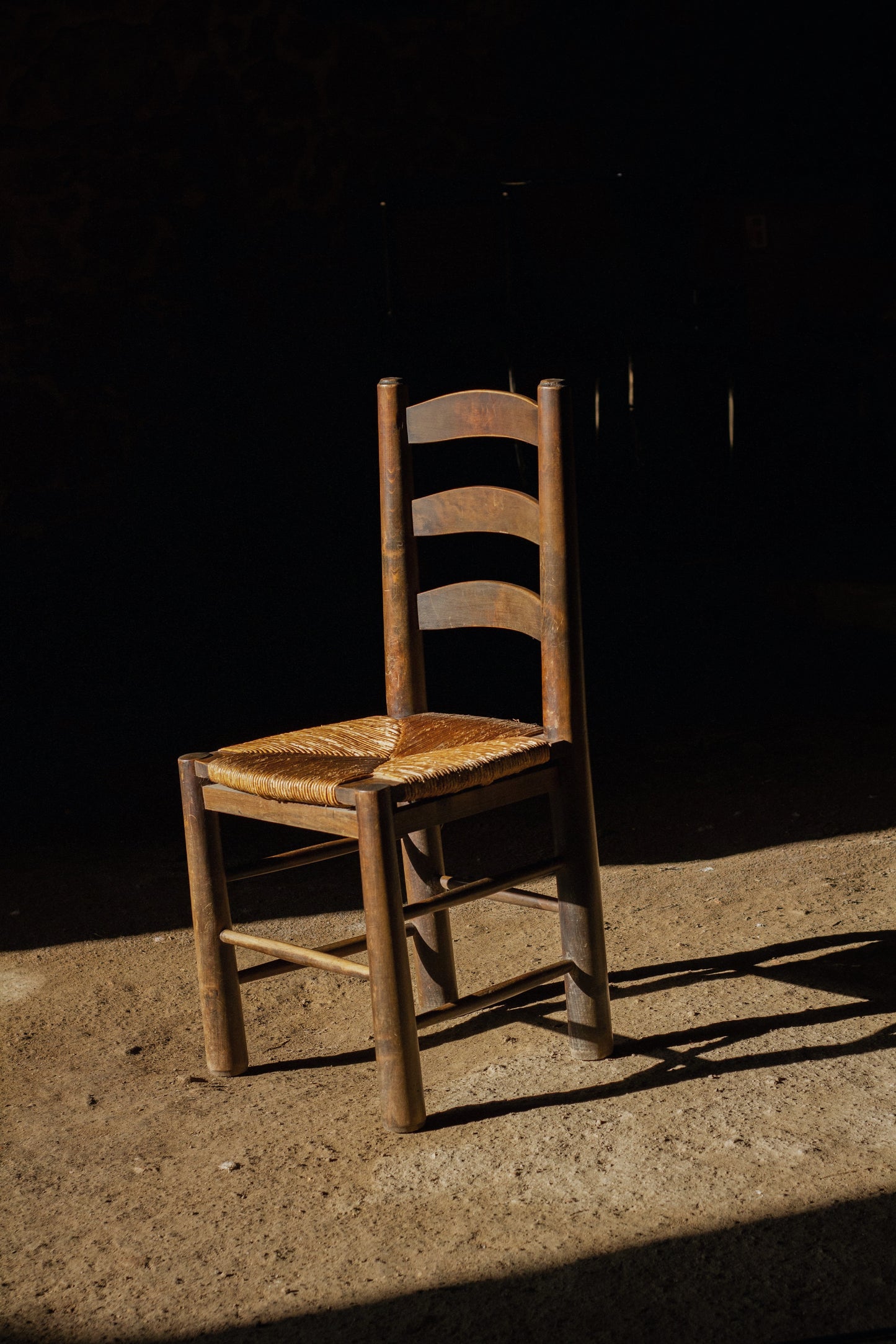 4 chaises brutalistes paille Georges Robert, 1950