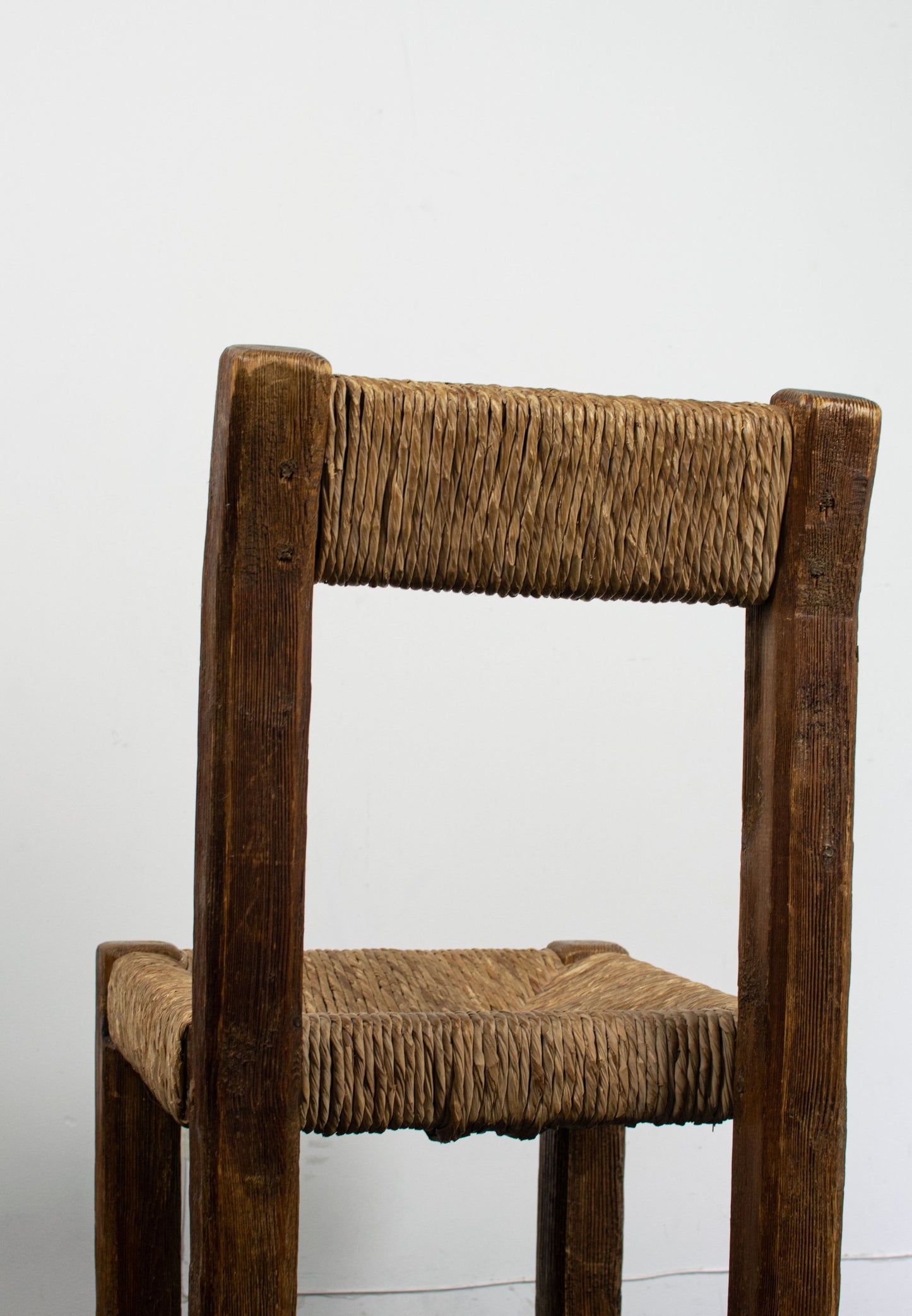 Chaise brutaliste paille et pin, 1950