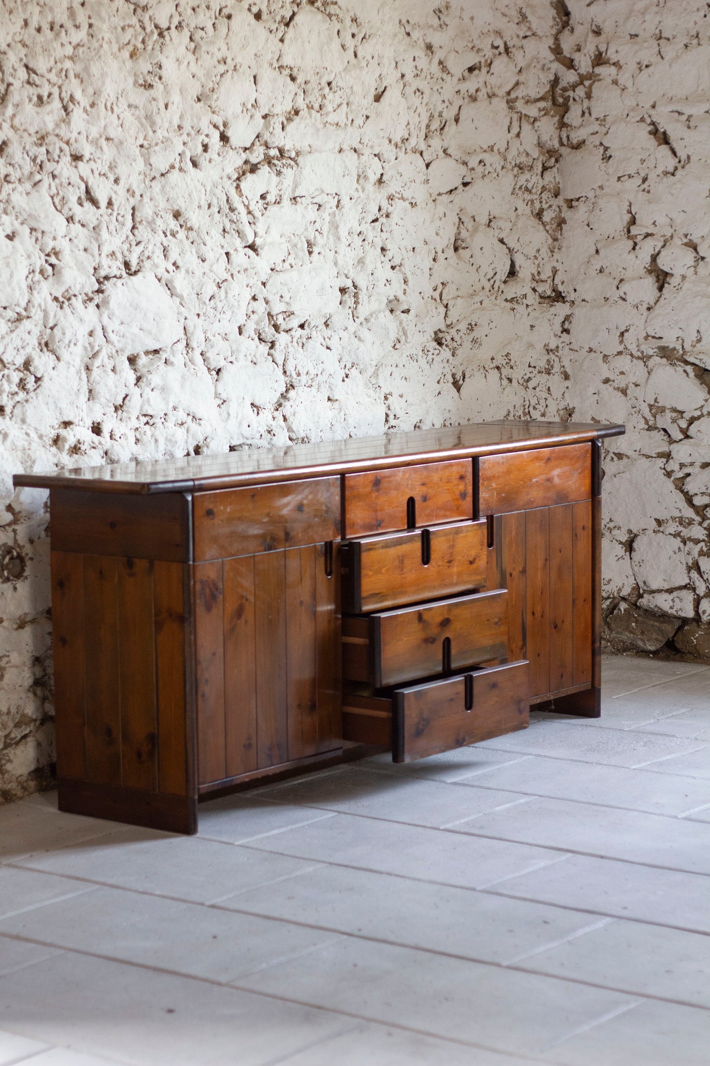Enfilade Silvio Coppola en pin massif teinté, 1970