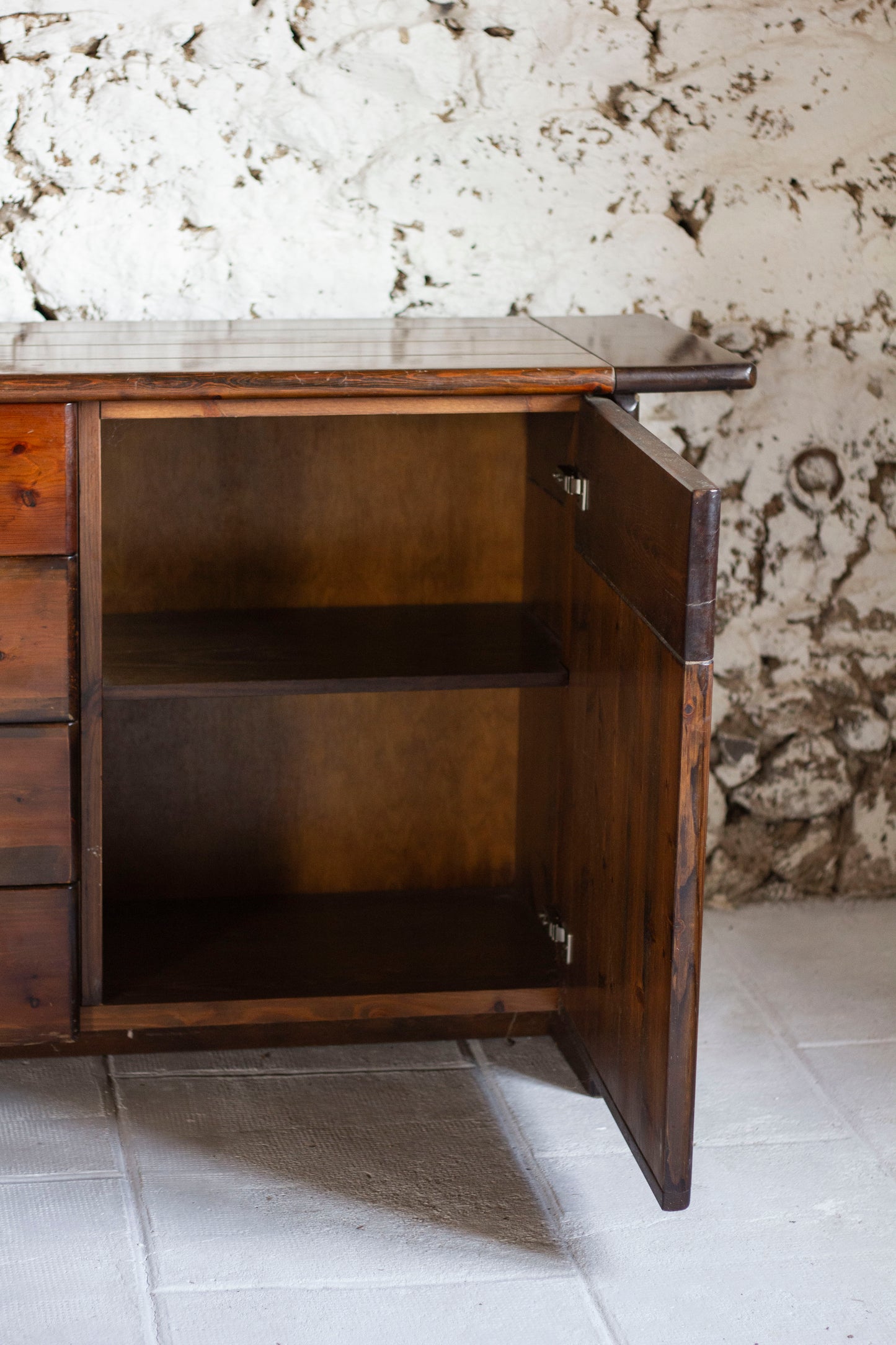 Enfilade Silvio Coppola en pin massif teinté, 1970