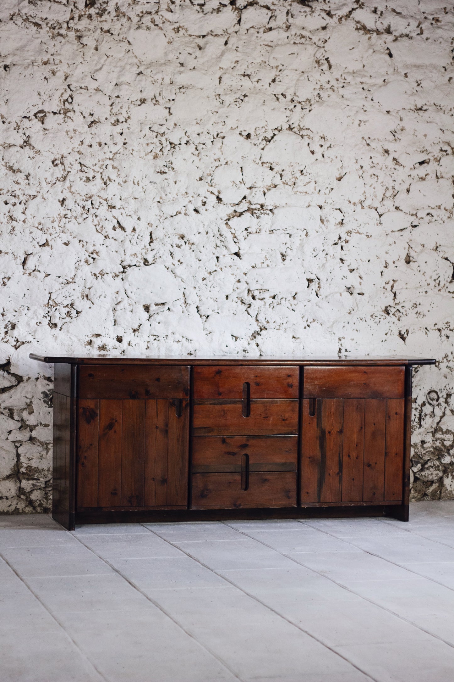 Enfilade Silvio Coppola en pin massif teinté, 1970