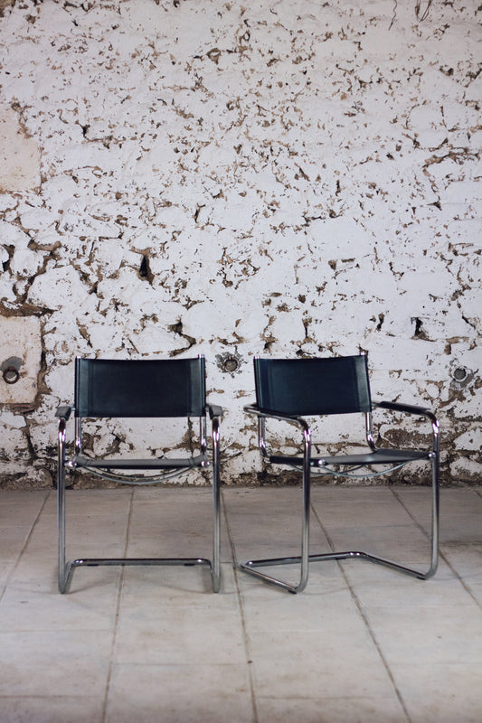 Paire de fauteuils cantilever dans le goût de Marcel Breuer, 1970