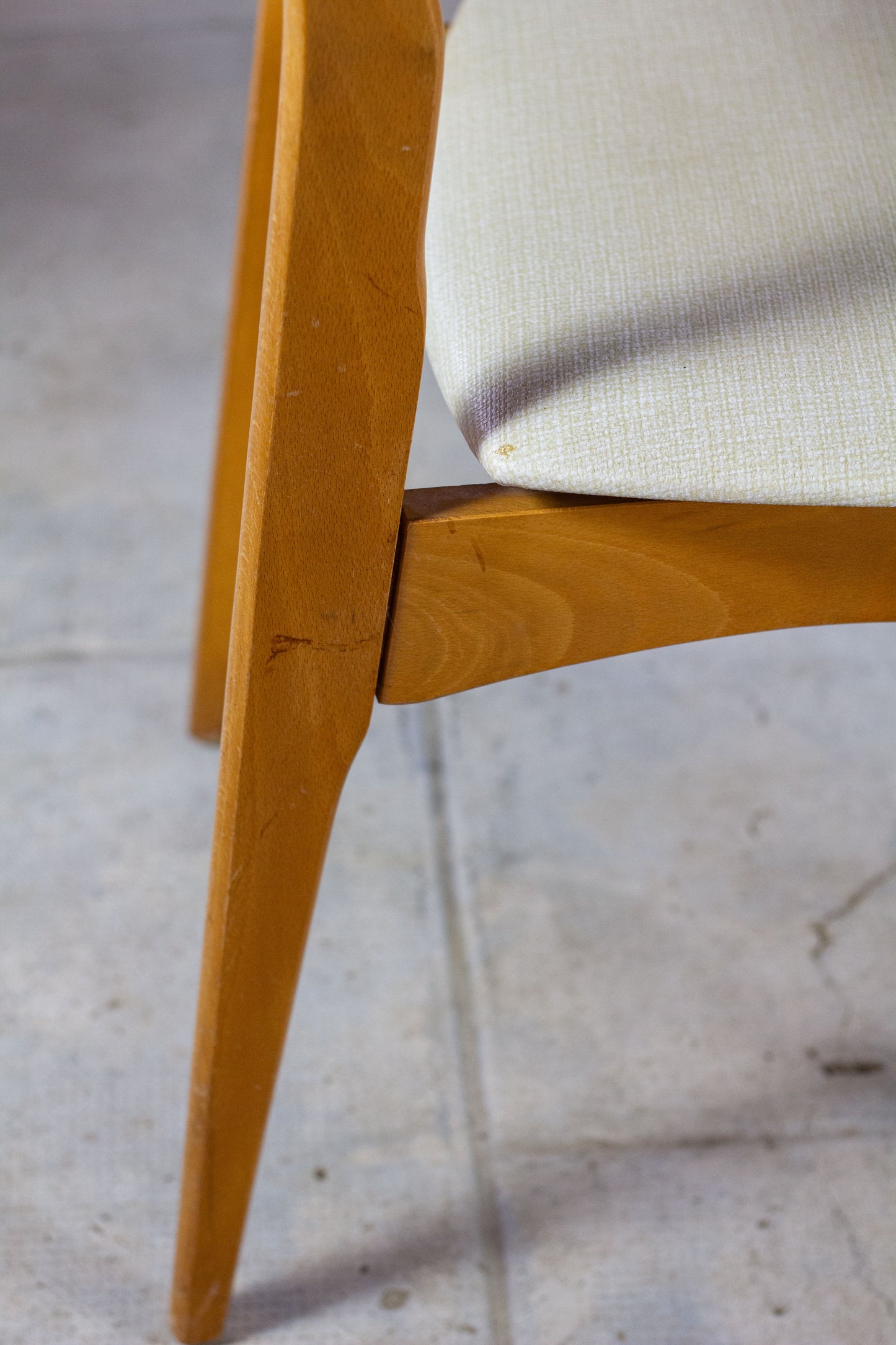 Suite de 4 chaises danoises en hêtre, 1960